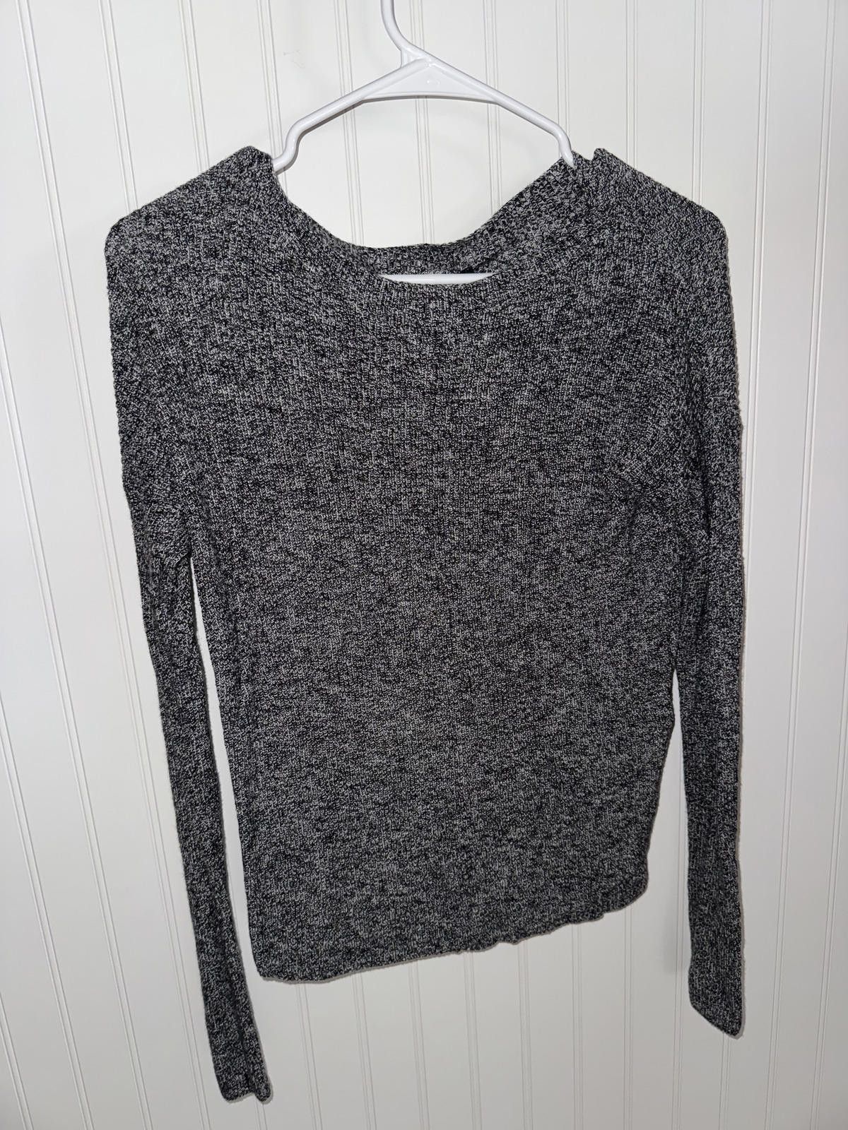 Express Express Gray Knit Long Sleeve Sweater Size Small Size S / US 4 / IT 40 - 1 Thumbnail