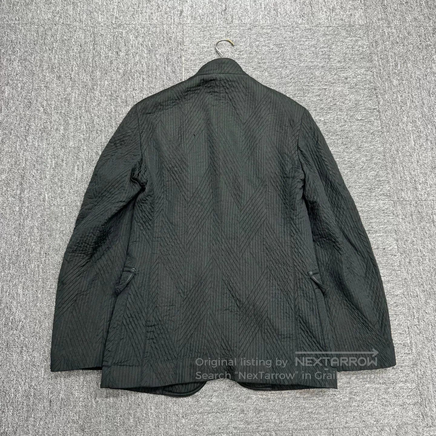 Emporio Armani EMPORIO ARMANI Warm Jacket. Size US S / EU 44-46 / 1 - 5 Thumbnail