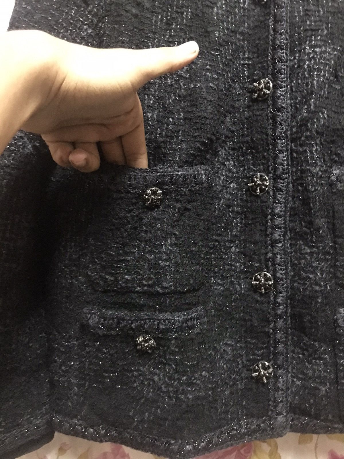 Chanel ❌LAST DROP❌AUTHENTIC CHANEL TWEED LETTLE BLACK Size M / US 6-8 / IT 42-44 - 8 Thumbnail