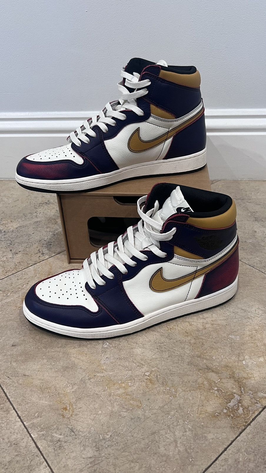 image of Nike 2019 Air Jordan 1 Retro High Sb'la To Chicago' Shoes in Purple, Men's (Size 12)