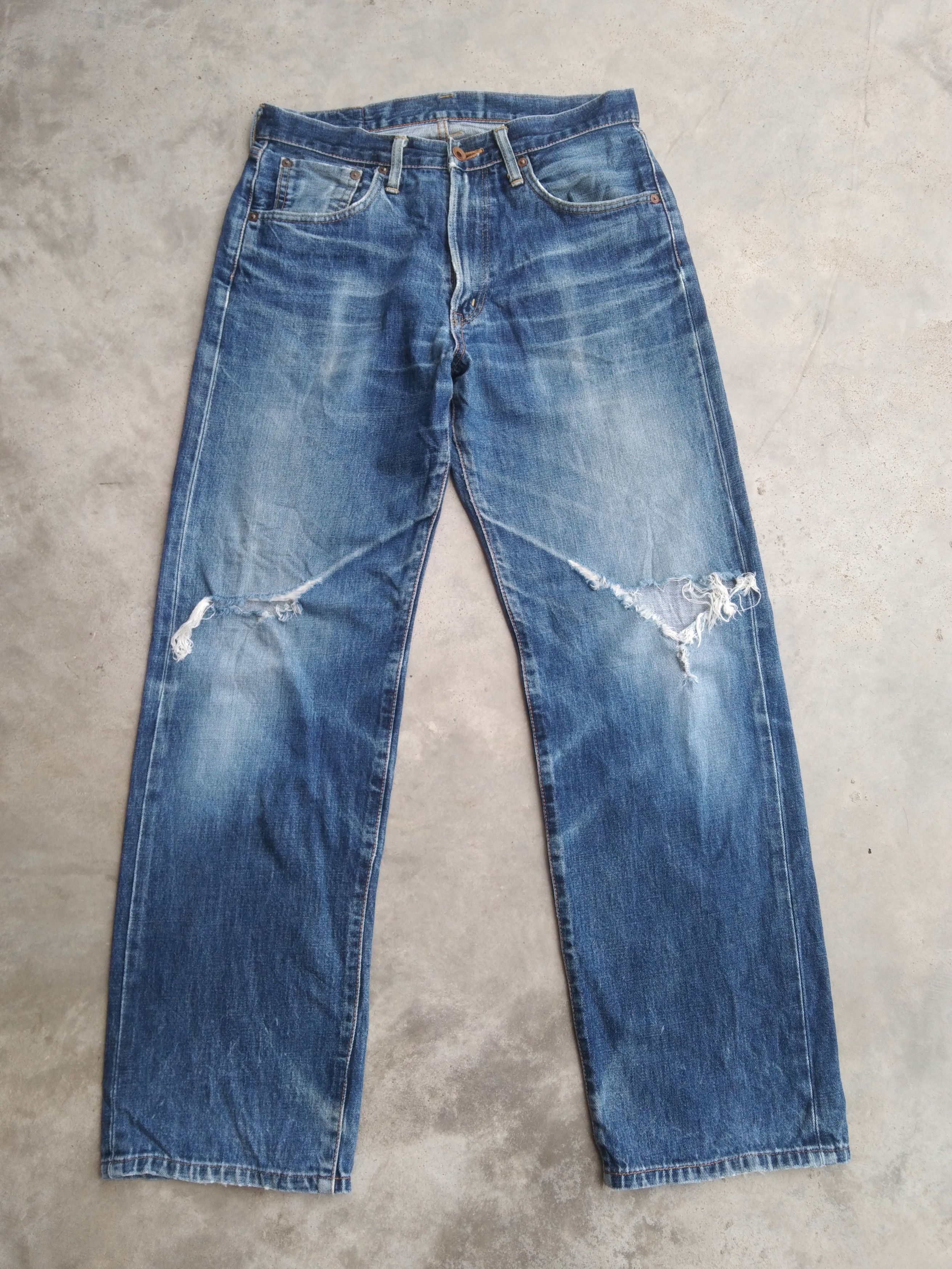 Japanese Brand Vintage Edwin Japanese Selvedge Redline Distressed Jeans Size US 30 / EU 46 - 1 Thumbnail
