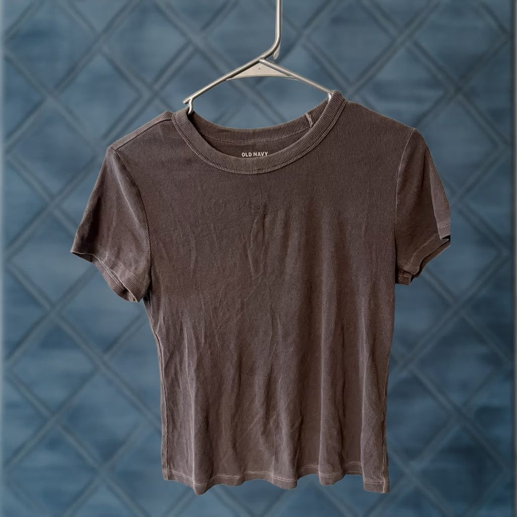 Old Navy Old Navy Tee T-Shirt Women's M Maroon Short Sleeve Crew Neck Basic Casual Tee Size M / US 6-8 / IT 42-44 - 1 Thumbnail