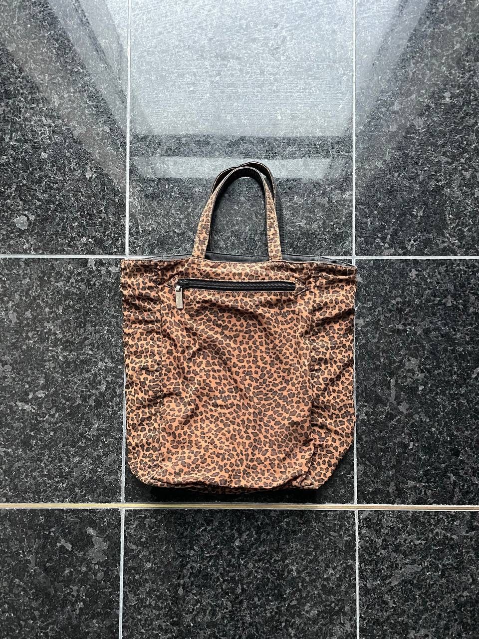 Bottega Veneta Vintage Bottega Veneta Reversible Leopard Nylon Tote Bag Size ONE SIZE - 4 Thumbnail