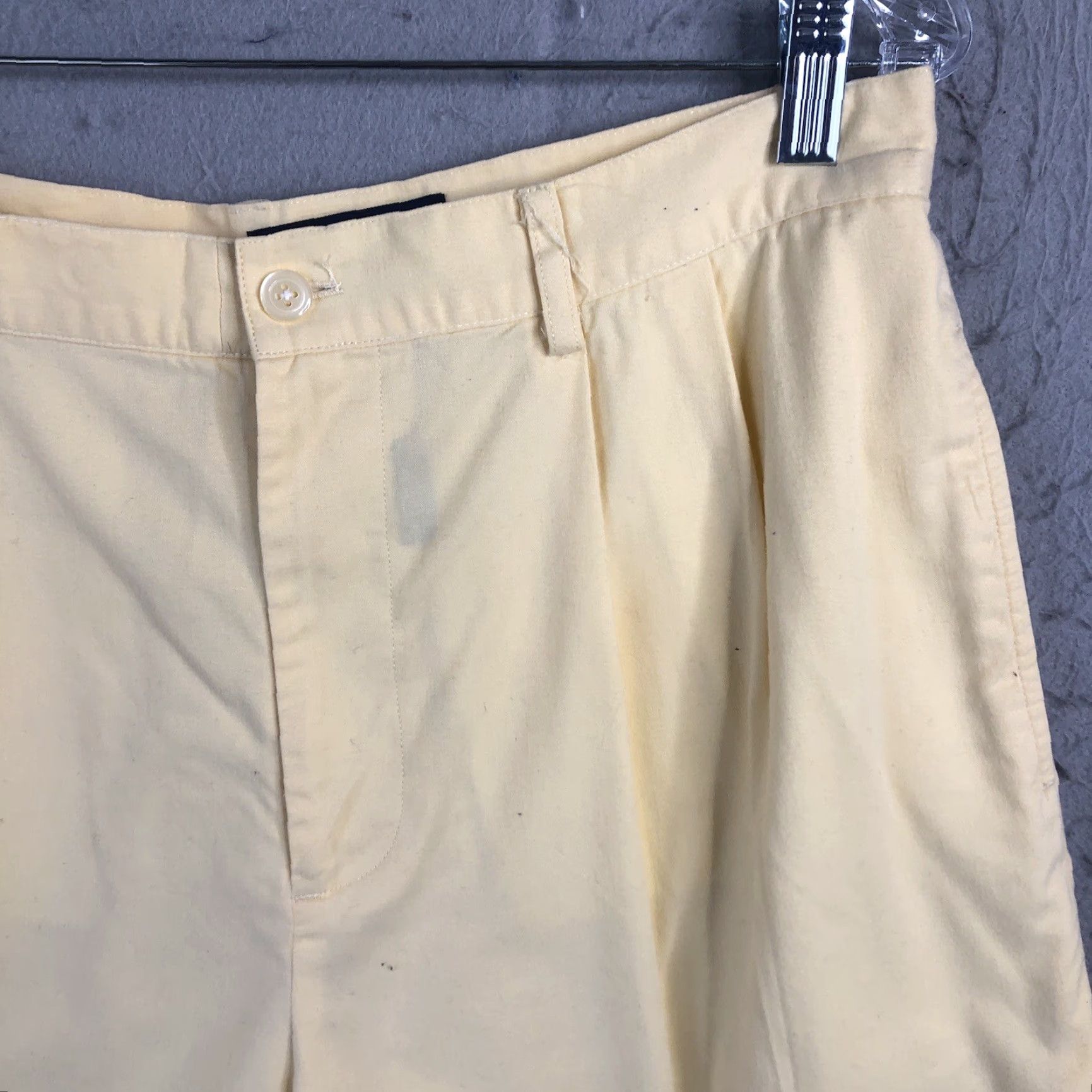 Ralph Lauren Ralph Lauren Golf Shorts Womens 10 Pale Yellow 100% Cotton Chino 5-Pocket Classic Waist 31in Lightweight Breathable Vintage Preppy Casual Size 32" / US 10 / IT 46 - 3 Thumbnail