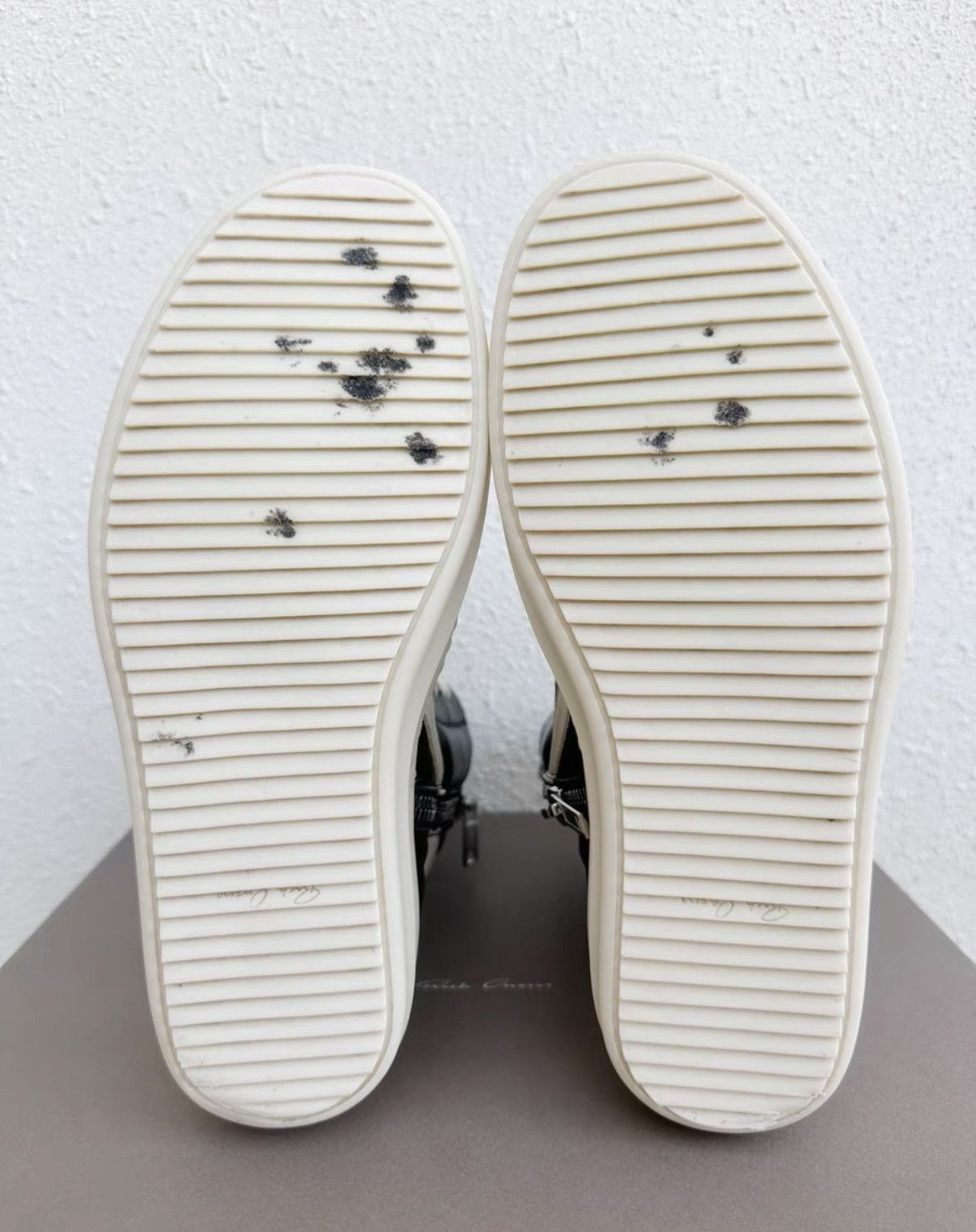 Rick Owens Rick Owens Black & White High-Top Inverted Triangle Size US 7 / EU 40 - 8 Thumbnail