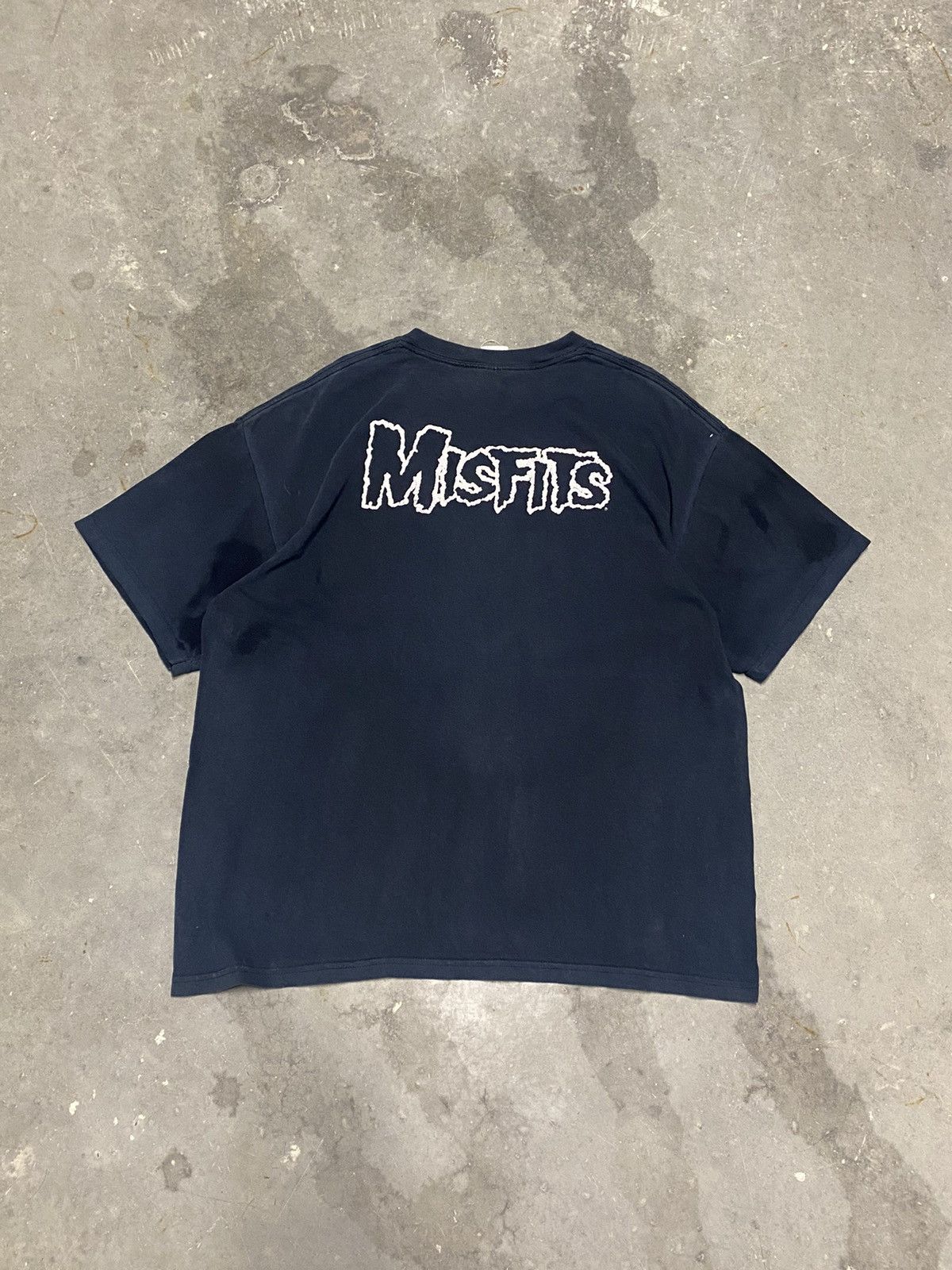 Band Tees Vintage misfits distressed tshirt XL Size US XL / EU 56 / 4 - 3 Thumbnail