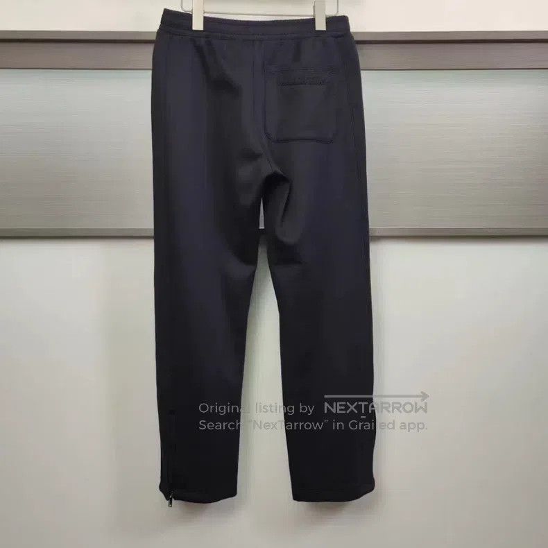 Valentino Valentino Embossed logo slacks Size US 30 / EU 46 - 2 Thumbnail