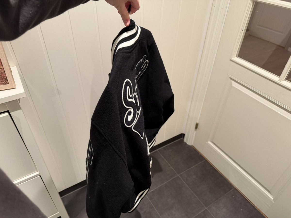 Supreme Supreme Drill Team Varsity Size US M / EU 48-50 / 2 - 5 Thumbnail