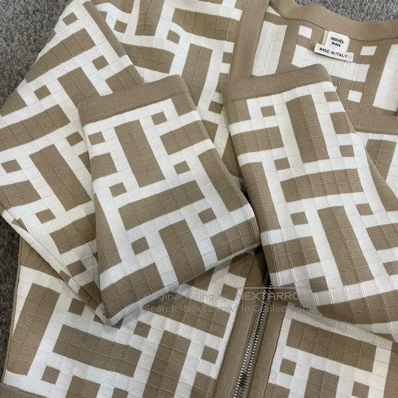 Hermes Hermes Toast Beige Square Neck Short Jacket Size XS / US 0-2 / IT 36-38 - 3 Thumbnail