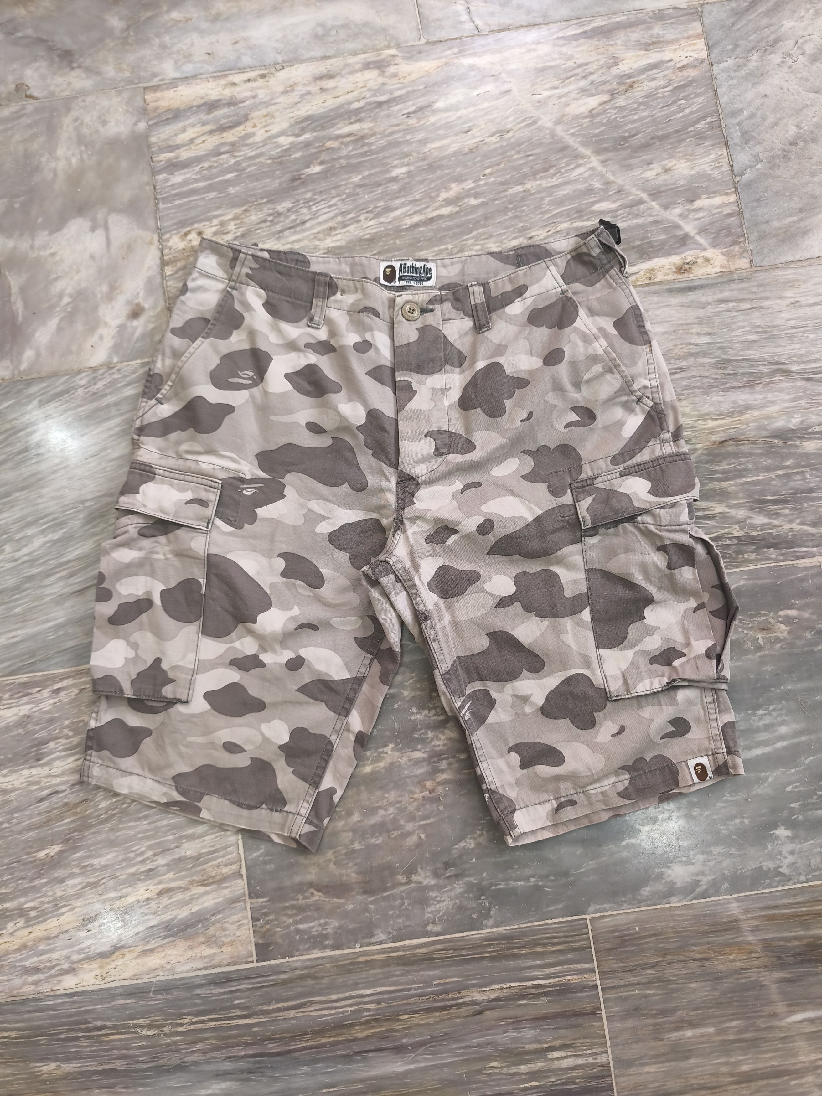 Bape OG Bape Gray Camo Cargo Short Size US 34 / EU 50 - 1 Thumbnail