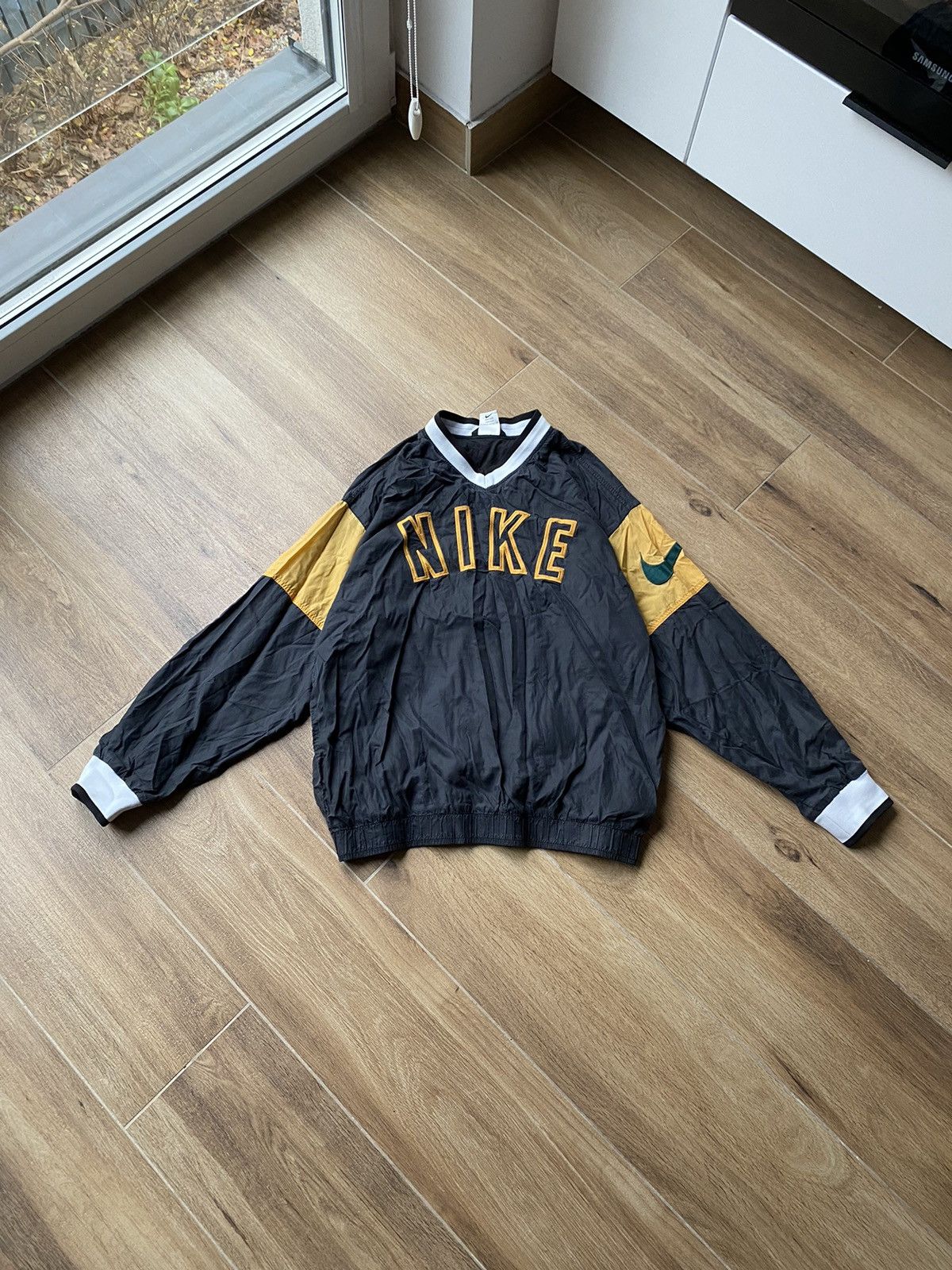 Nike Nike Vintage Sweatshirt Nylon Big Logo Japanese Avant Garde Size US M / EU 48-50 / 2 - 1 Thumbnail