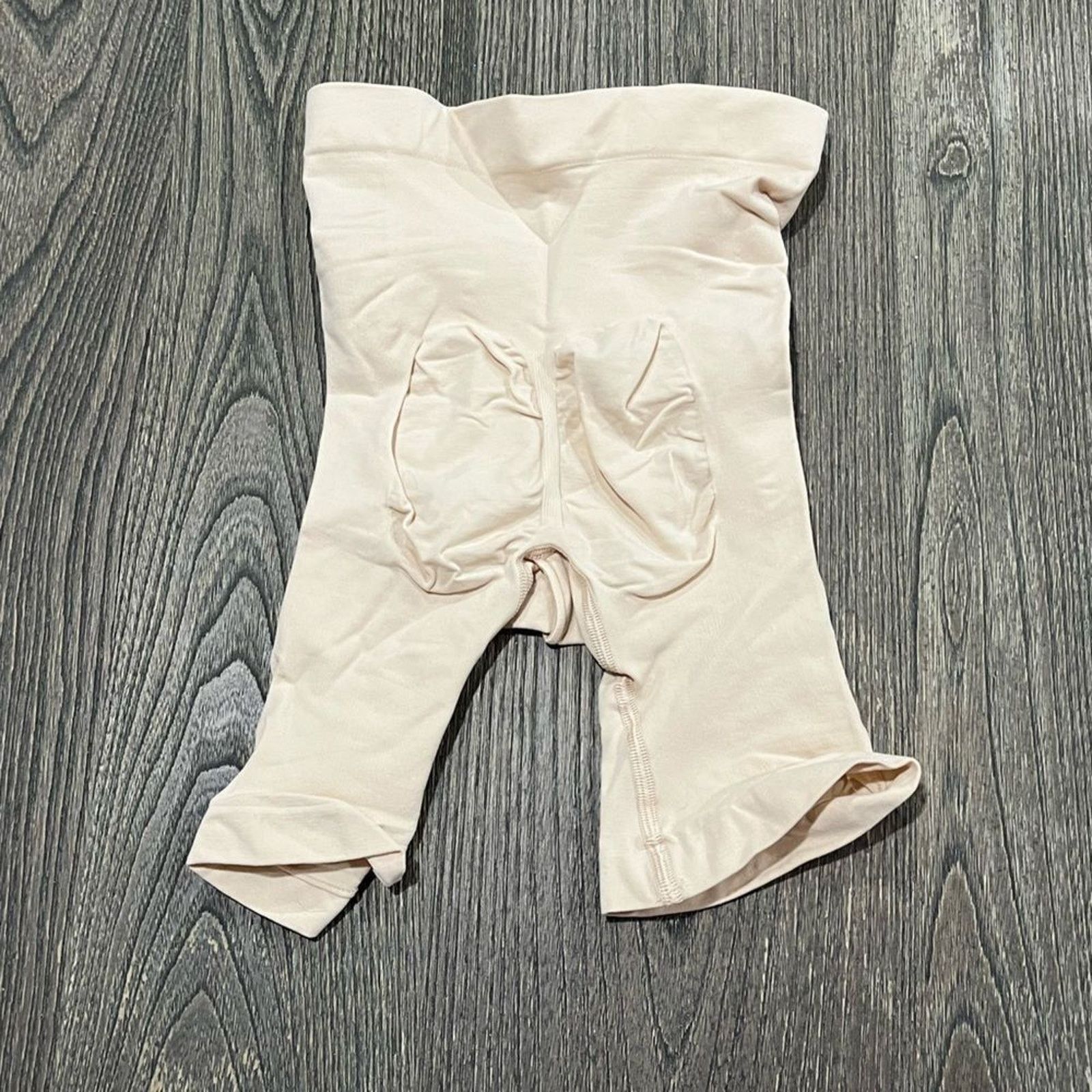 SKIMS NWOT Skims Shapewear Seamless Sculpt High Waisted Above S Size ONE SIZE - 3 Thumbnail