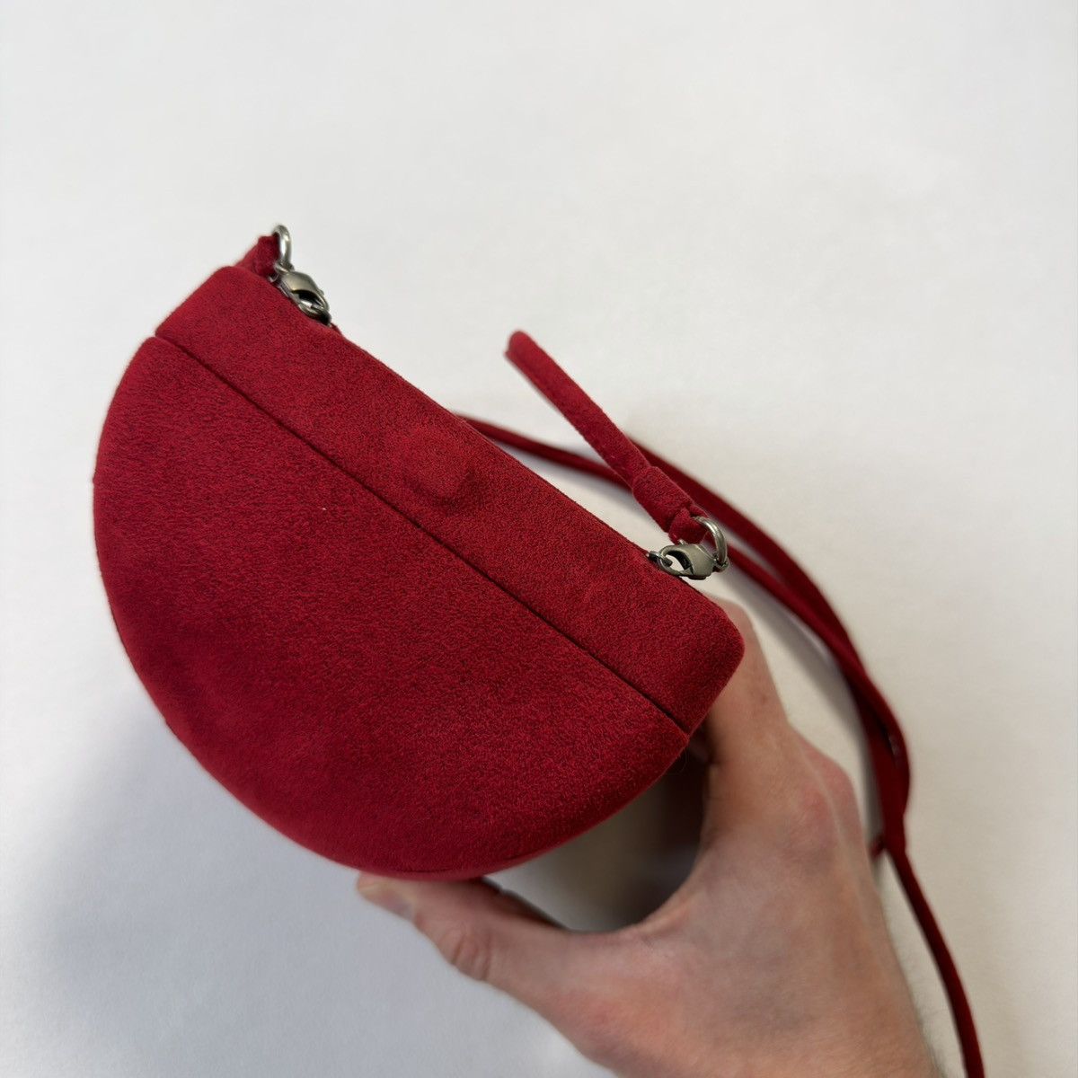 Maison Margiela A/W 10 Red Velvet ‘Trinket Box’ Hand Bag Size ONE SIZE - 6 Thumbnail