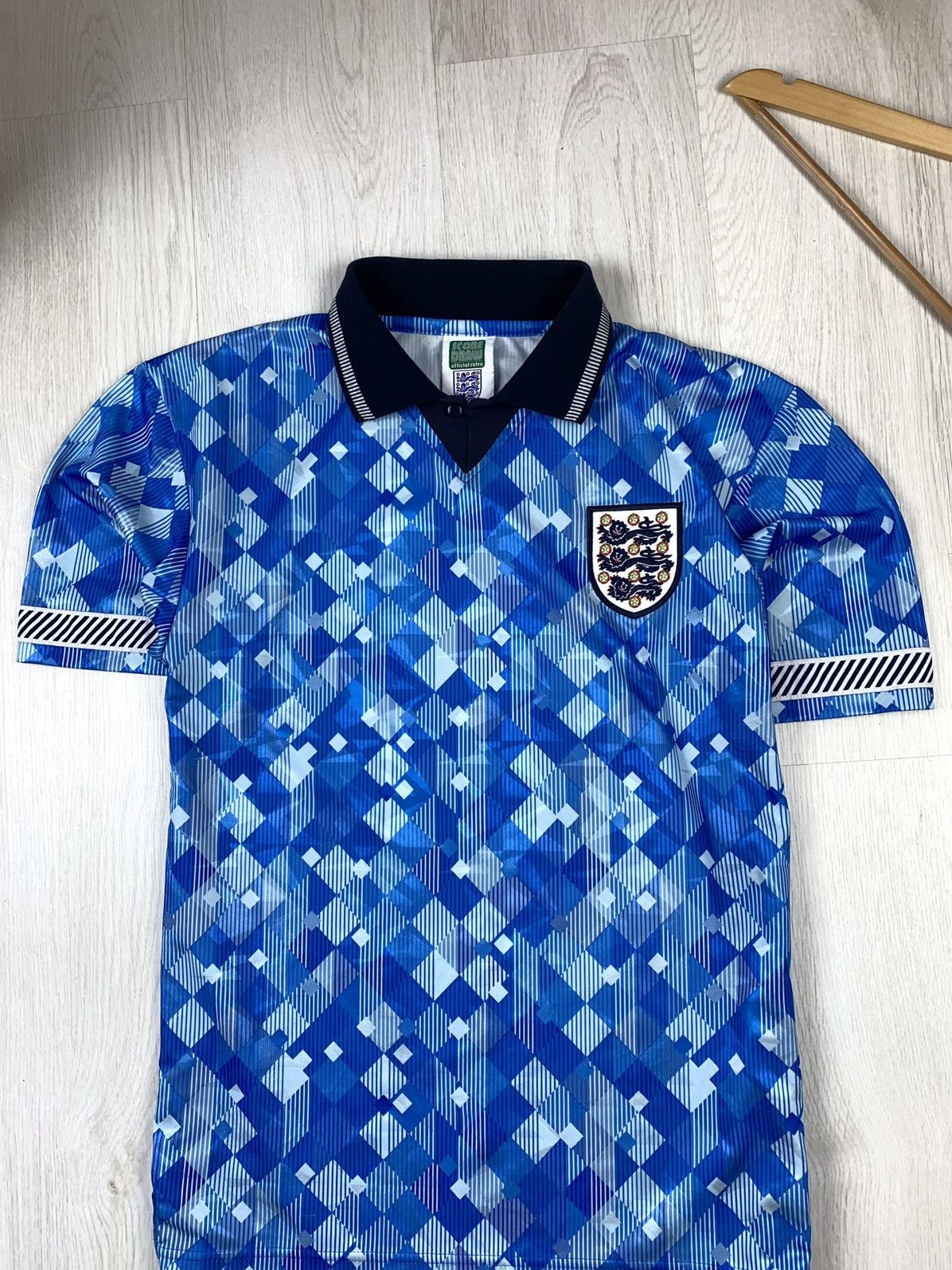 Other Score Draw England 1990-1992 Third Football Jersey Size S Size US S / EU 44-46 / 1 - 2 Thumbnail