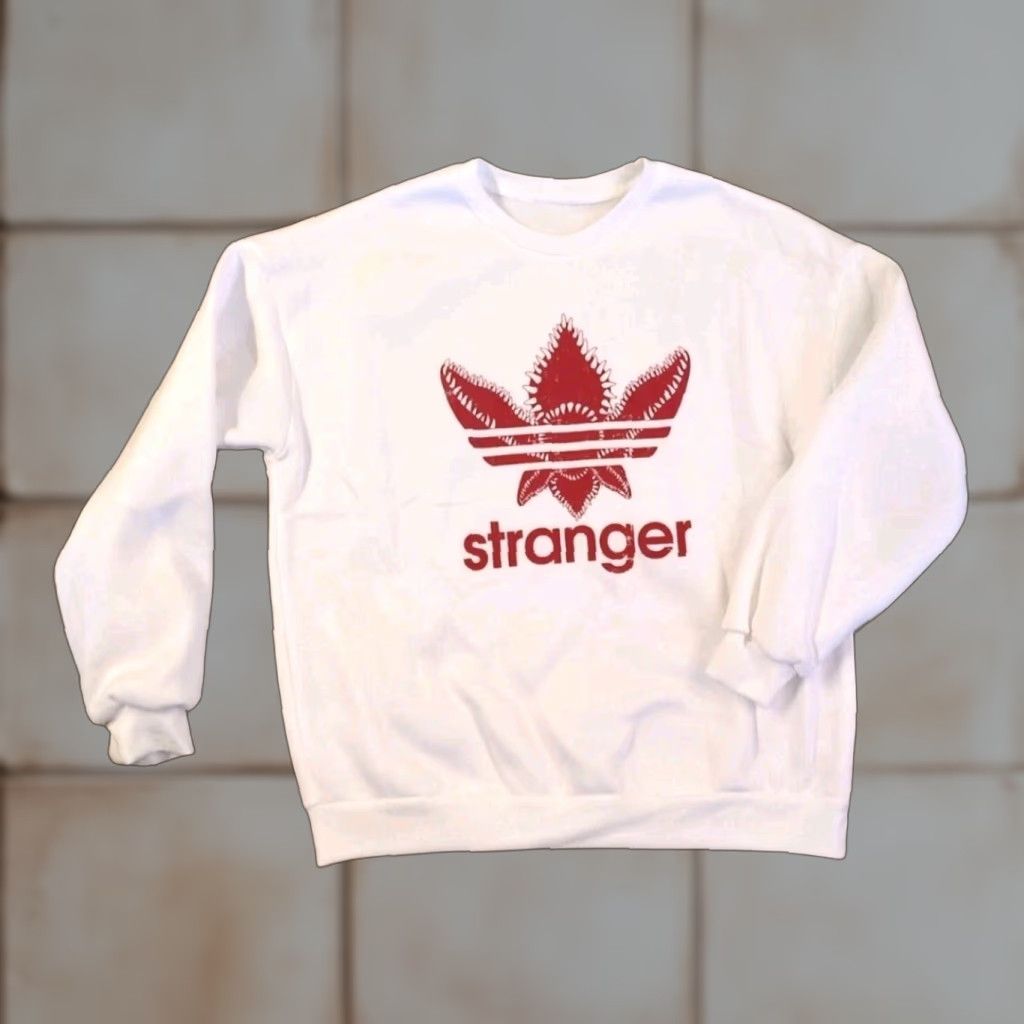 Vintage Stranger Things Sweatshirt Unbranded White XL Unisex Adults Graphic Print Steve Pullover Round Neck Oversized Logo New Size US XL / EU 56 / 4 - 1 Thumbnail