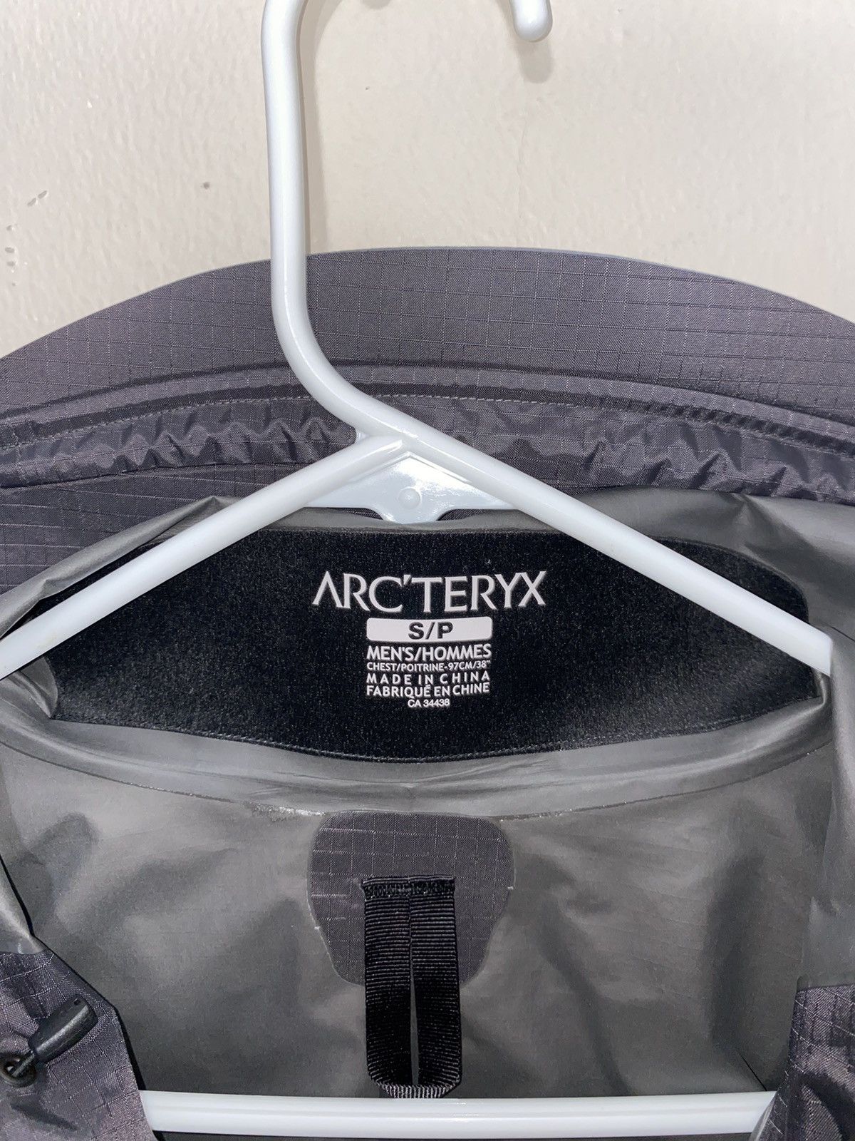 Arc'teryx × Beams Plus × Goretex Arcteryx x Beams Goretex Color-Blocked Beta LT Jacket Size US S / EU 44-46 / 1 - 7 Thumbnail