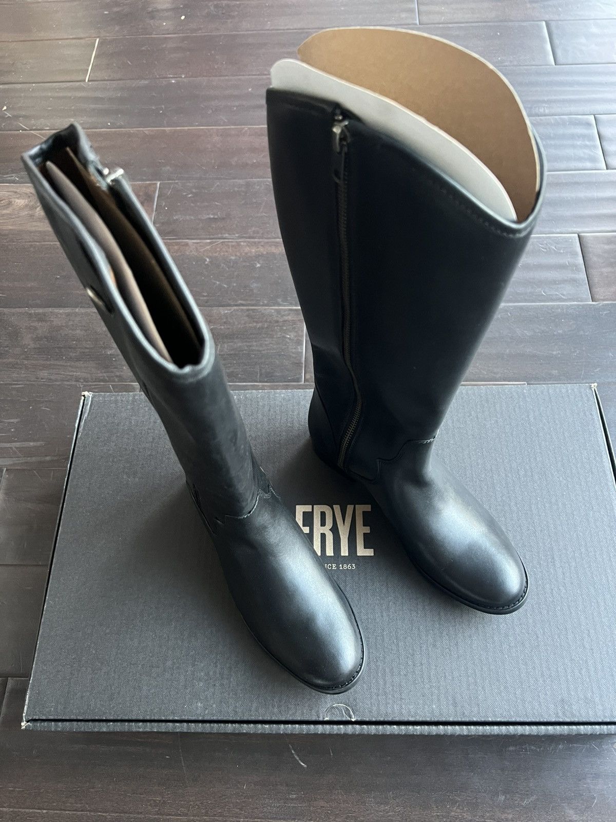 Frye Frye Women's Boots Marissa Medallion Inside Zip Leather Ne Size US 6.5 / IT 36.5 - 7 Thumbnail