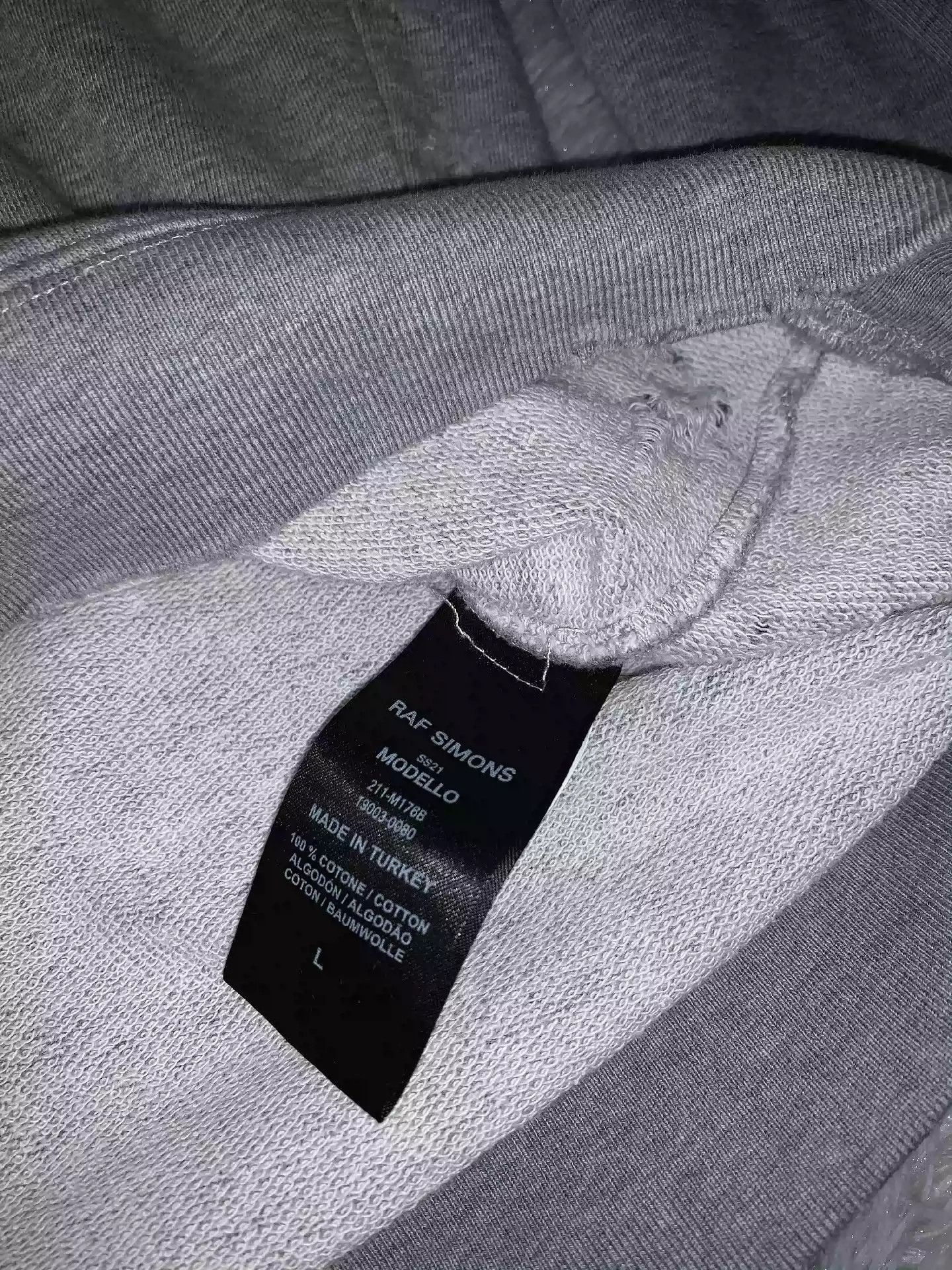 Raf Simons raf Simons vandalism badge sweater-2505 Size US L / EU 52-54 / 3 - 5 Thumbnail