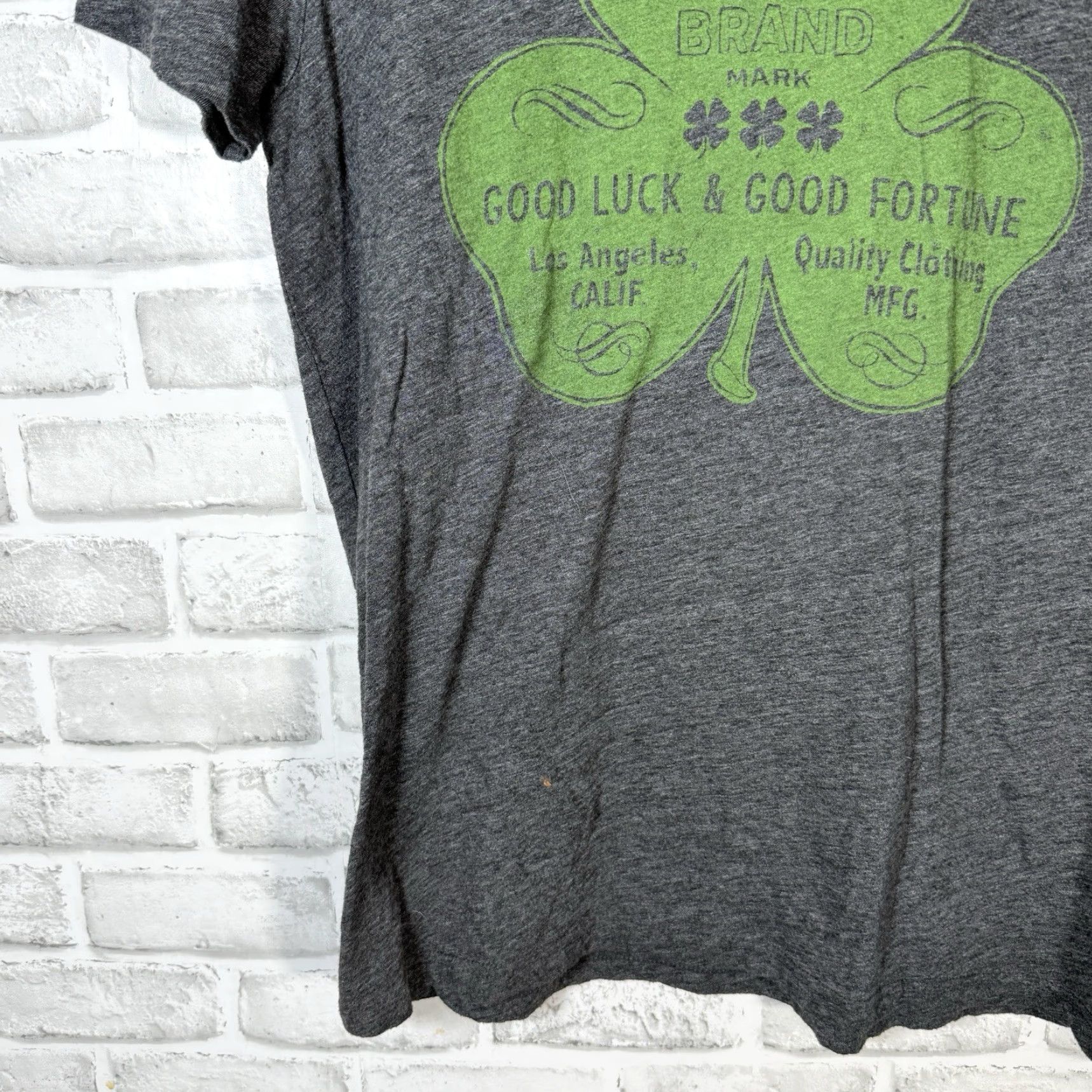 Lucky Brand Lucky Brand Gray Polyester Blend Clover Graphic Tee Mens Size M Size US M / EU 48-50 / 2 - 3 Thumbnail