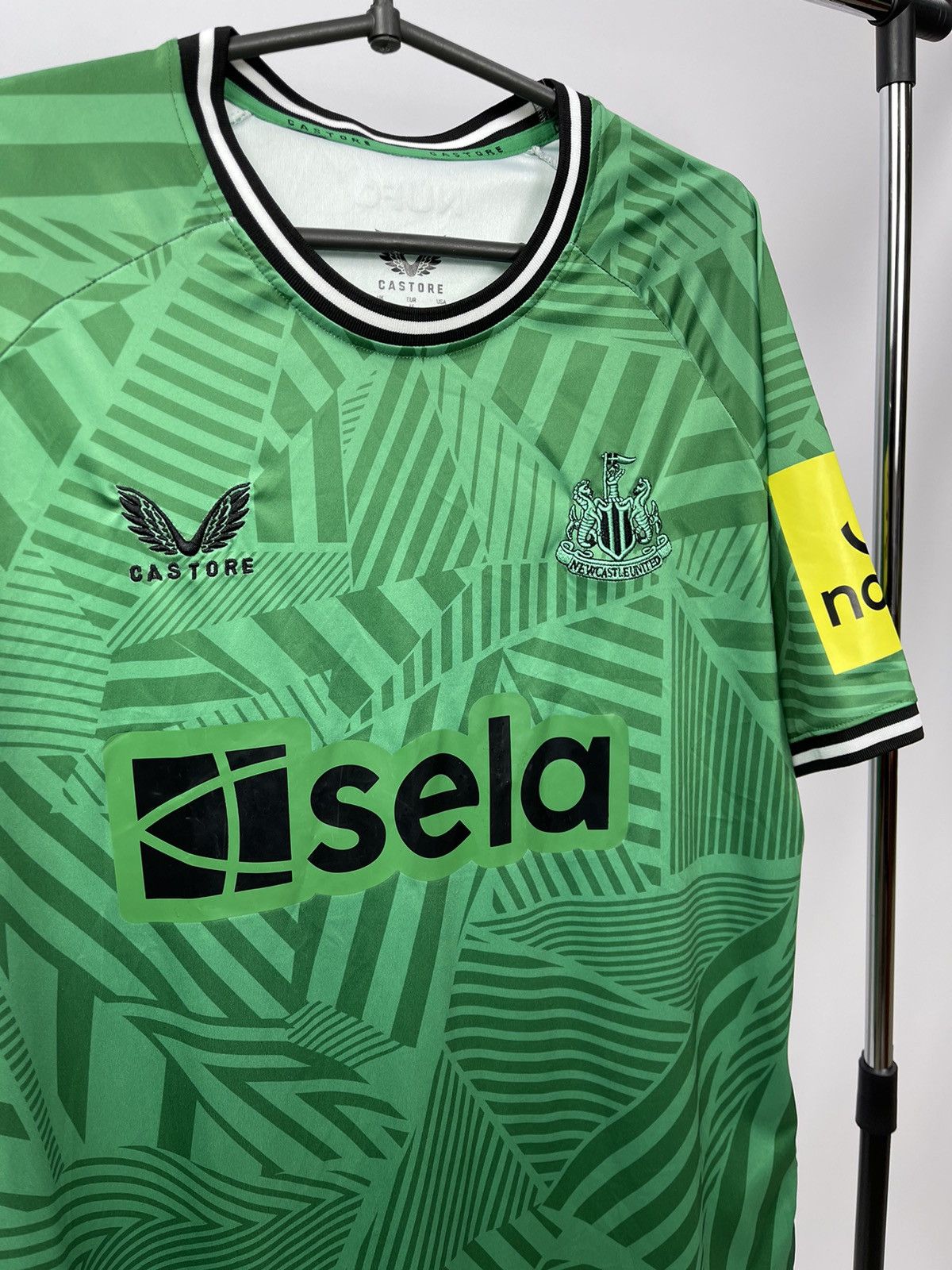 Castore Castore Newcastle United 2023-24 XL Shirt Soccer Jersey Size US XL / EU 56 / 4 - 4 Thumbnail