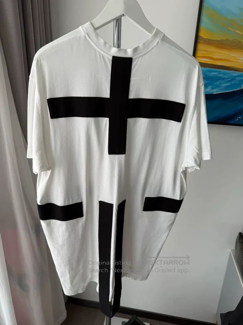Givenchy Givenchy Loose Fit Cross Print T-Shirt Size US XXS / EU 40 - 1 Thumbnail