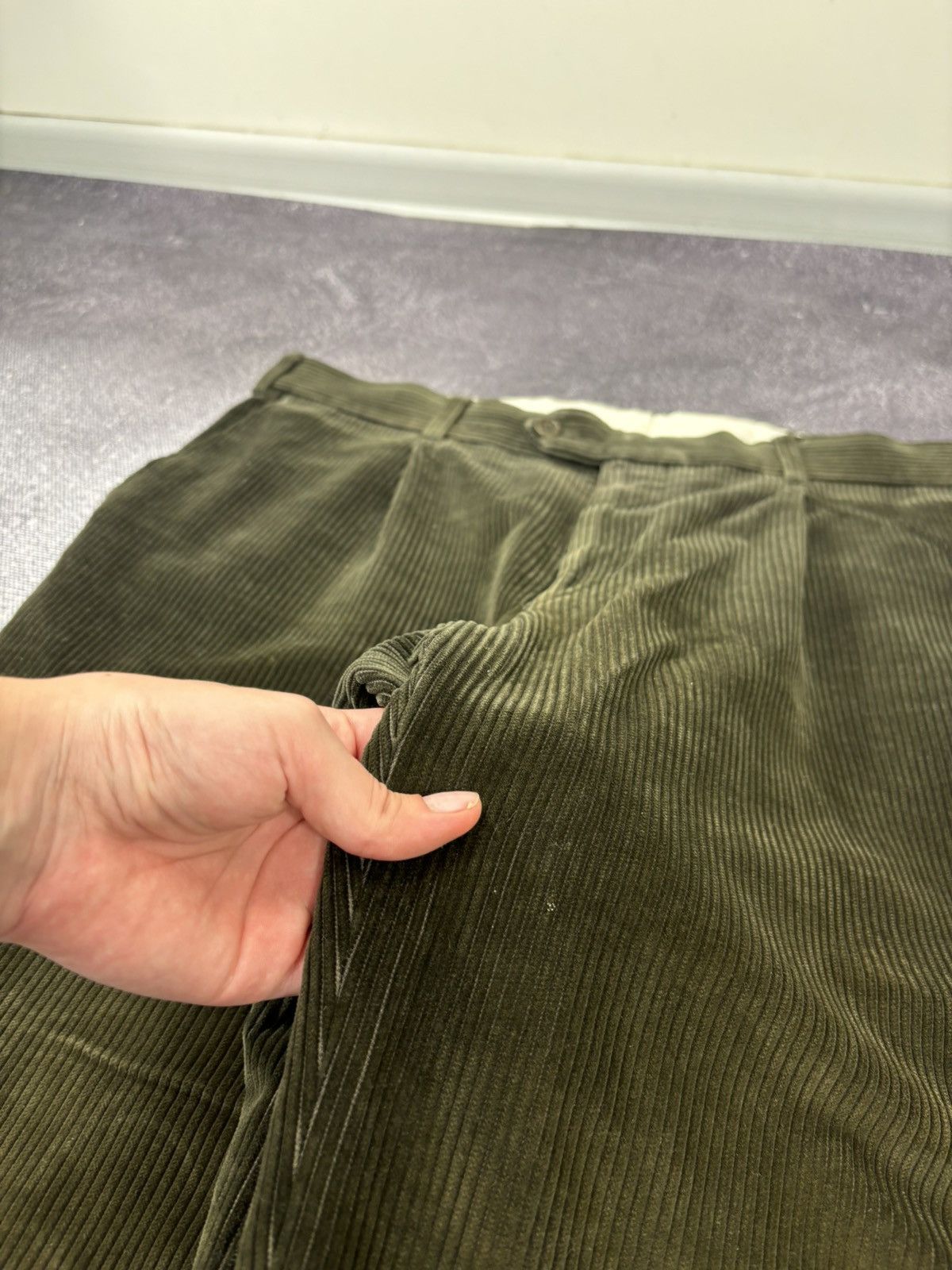Balmain Vintage Balmain Velvet Corduroy Khaki Green Rare Baggy Pants Size US 38 / EU 54 - 8 Thumbnail