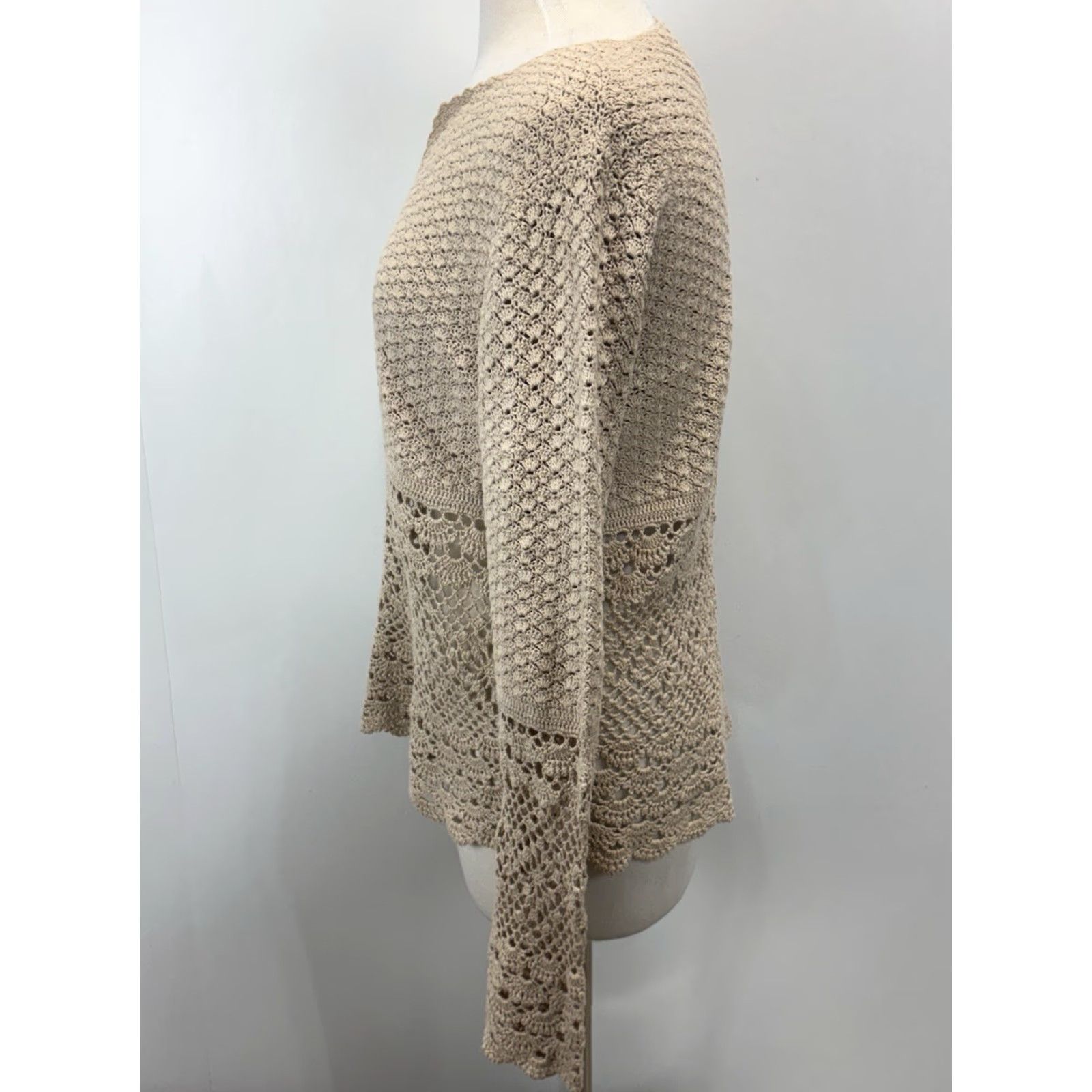 Vintage VINTAGE Tiara International Crochet Sweater Women’s Sz Medium Open-Knit Bohemian Bell Sleeve 90s Tan Women Size M / US 6-8 / IT 42-44 - 2 Thumbnail
