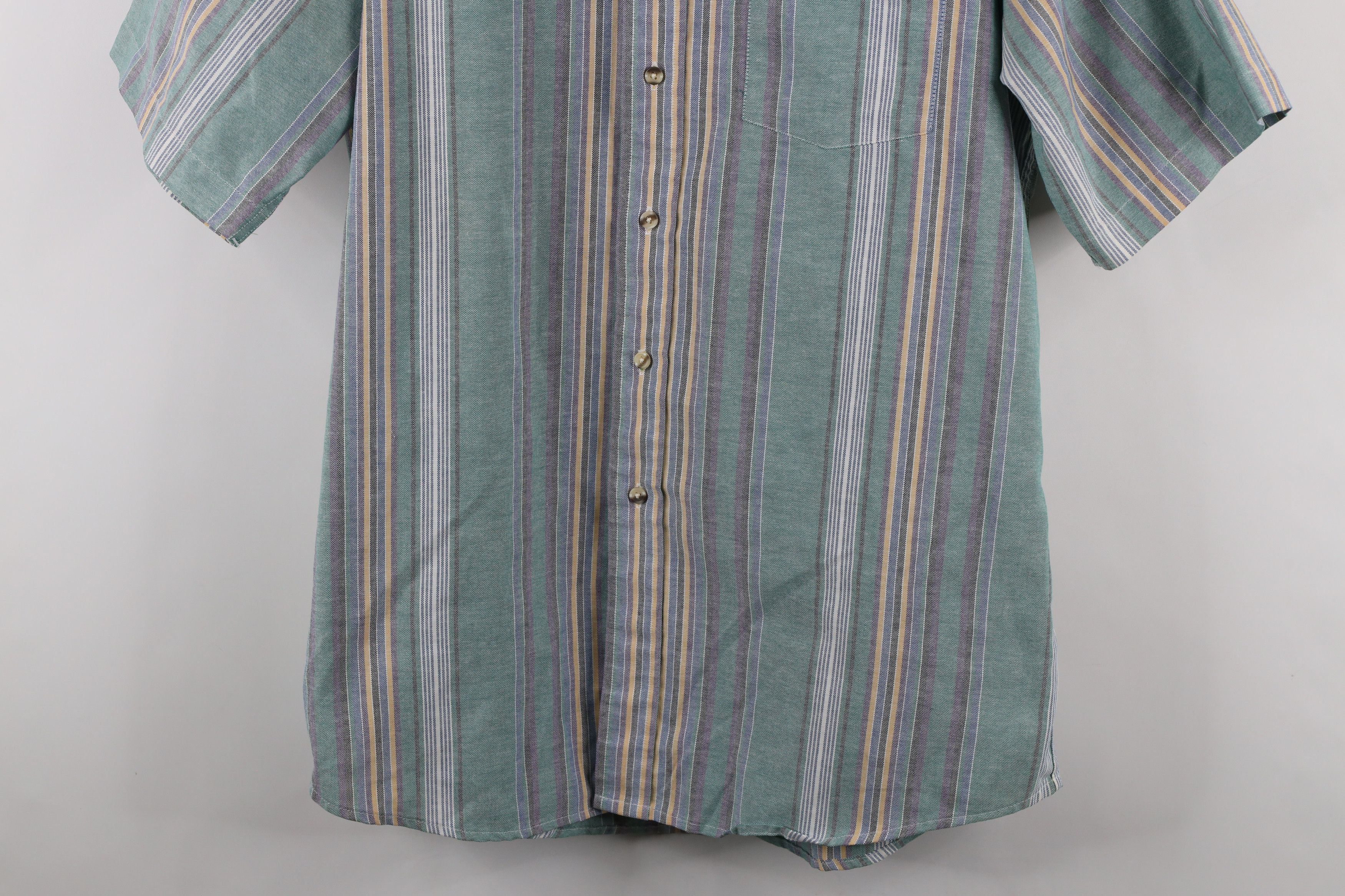 Vintage Vintage 90s Streetwear Short Sleeve Button Down Shirt Size US L / EU 52-54 / 3 - 3 Thumbnail
