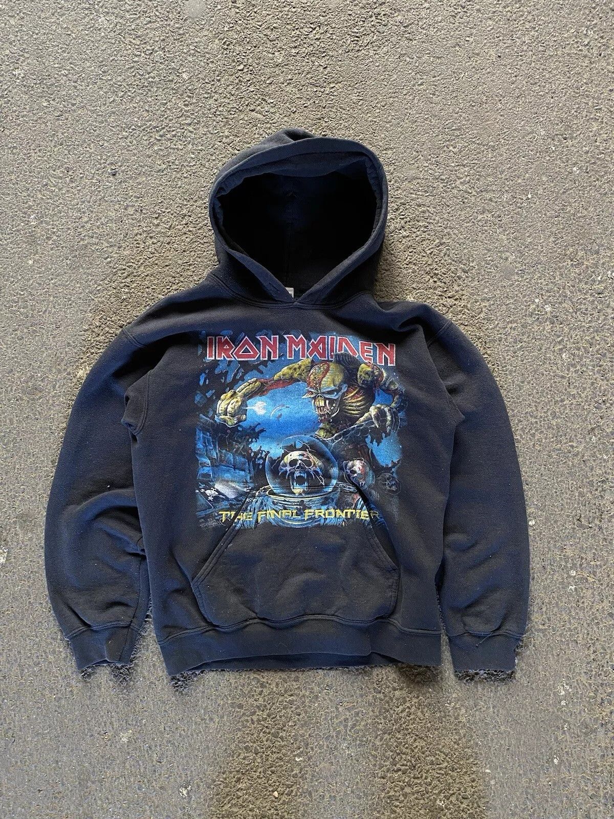 Gildan Iron Maiden hoodie FINAL FRONTIER WORLD TOUR 2011 Sz S Size S / US 4 / IT 40 - 1 Thumbnail