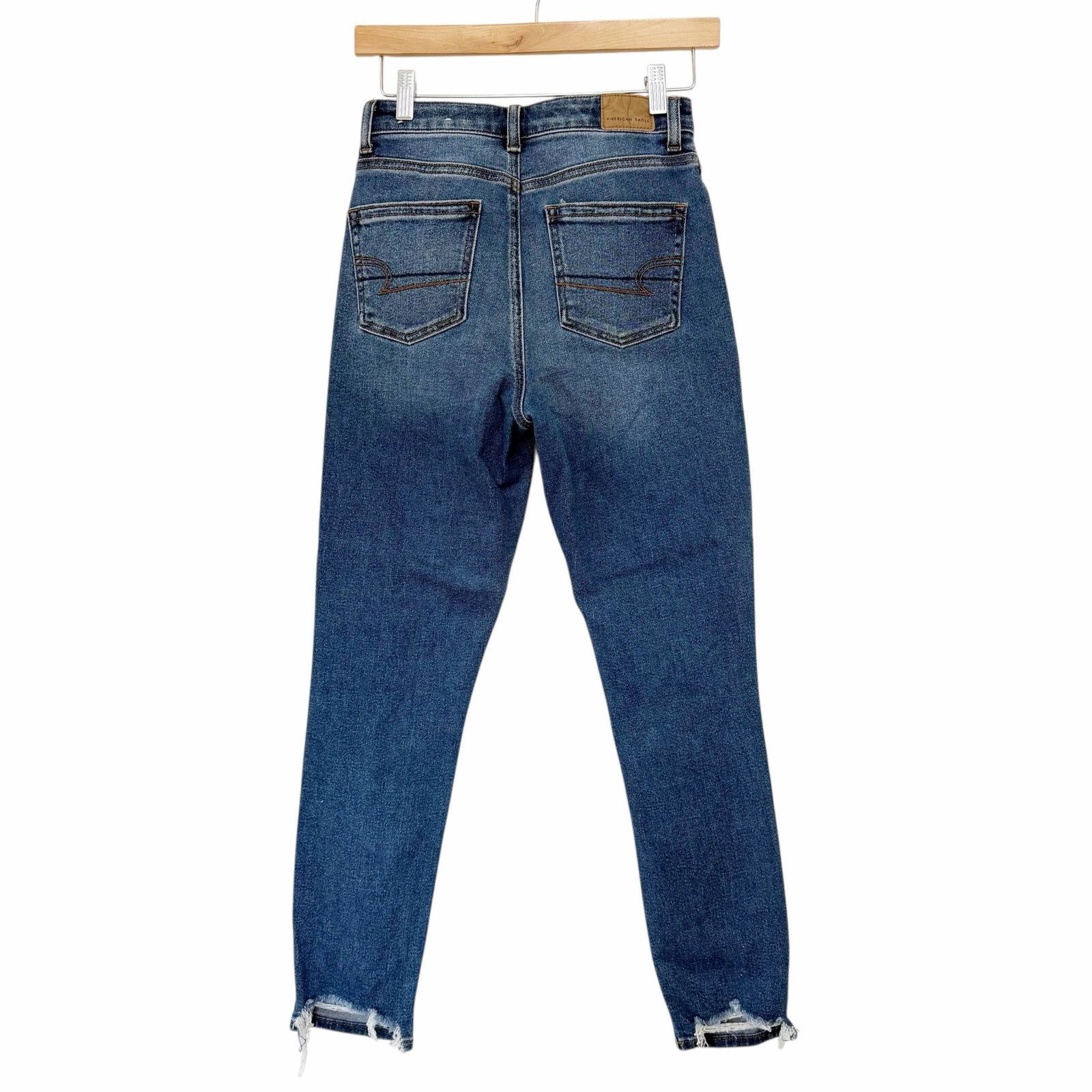 American Eagle Outfitters American Eagle Distressed Mom Jeans Sz 00 Size 24" / US 00 / IT 34 - 3 Thumbnail