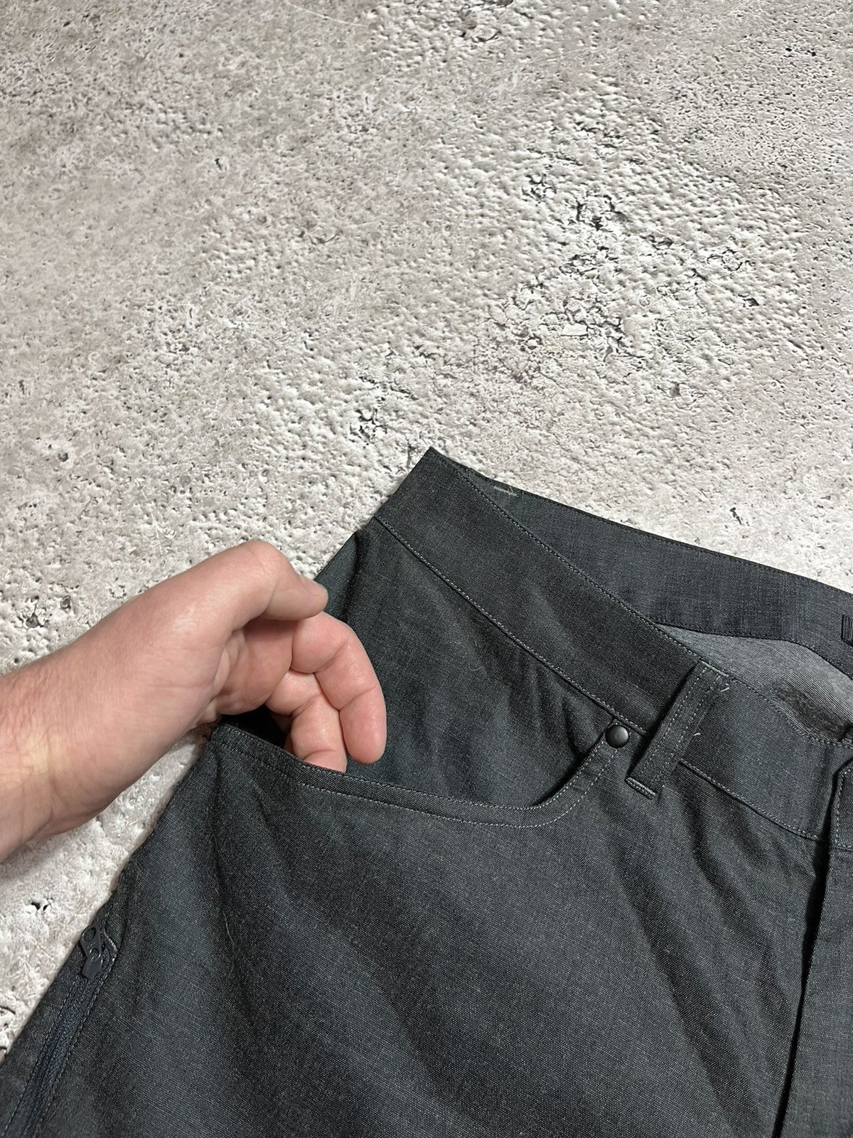 Arc'teryx Arcteryx Phelix Outdoor Shorts Size US 34 / EU 50 - 4 Thumbnail