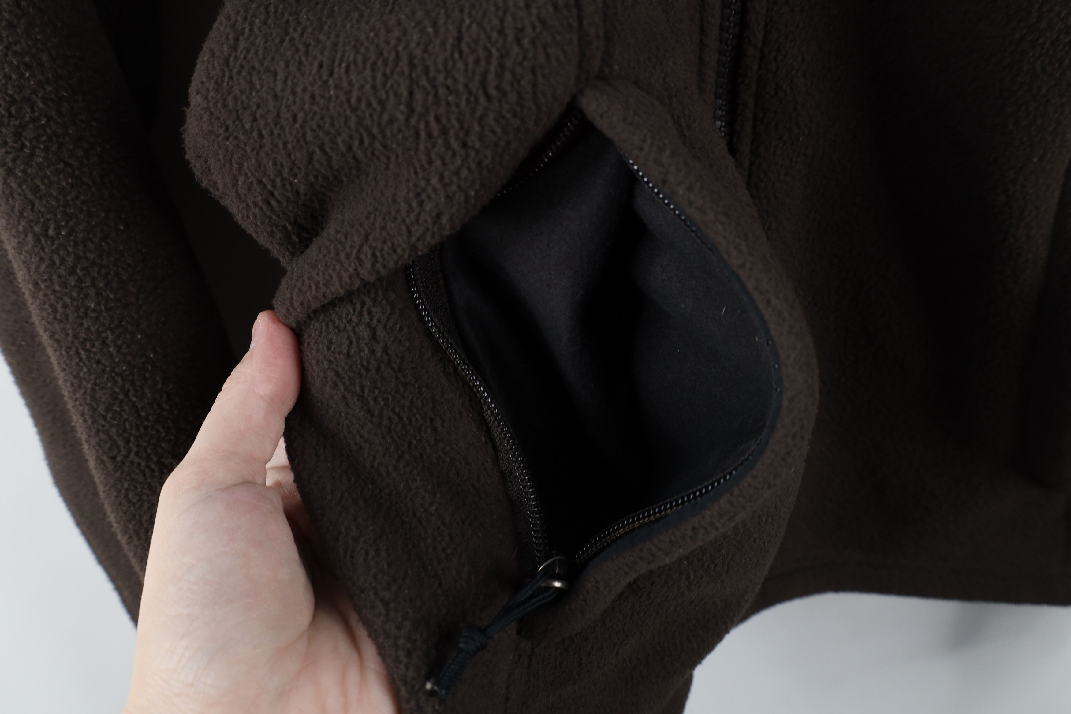 The North Face × Vintage Vintage Y2K The North Face Spell Out Zip Fleece Jacket Brown Size S / US 4 / IT 40 - 5 Thumbnail