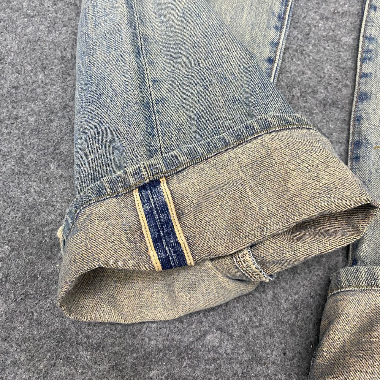 Vintage Vintage Wrangler Buckle Back Selvegde Distressed Denim Size US 31 - 9 Thumbnail