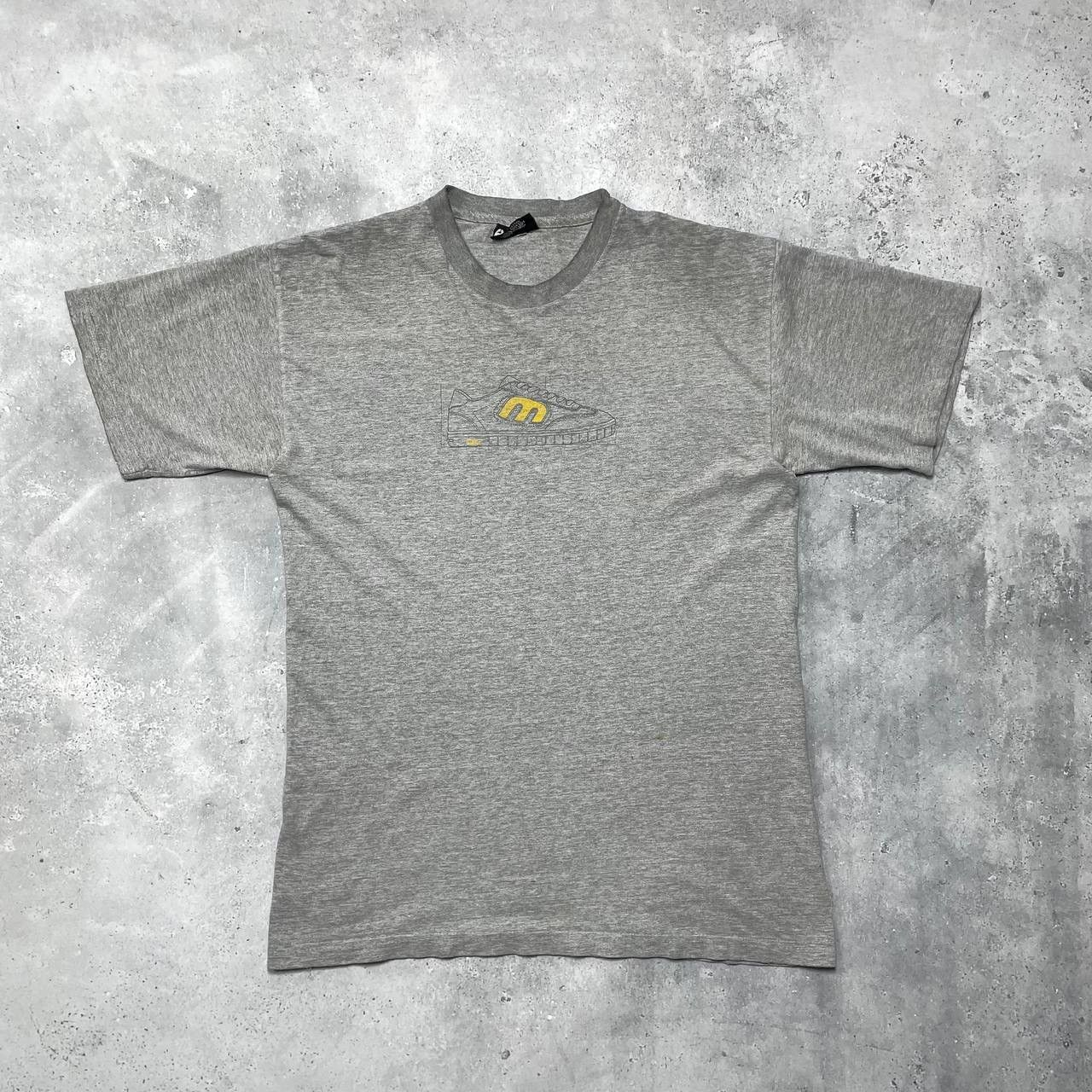 Vintage Vintage 90s Etnies Icon Promo Shoes Trashed T Shirt Gray Size US L / EU 52-54 / 3 - 1 Thumbnail