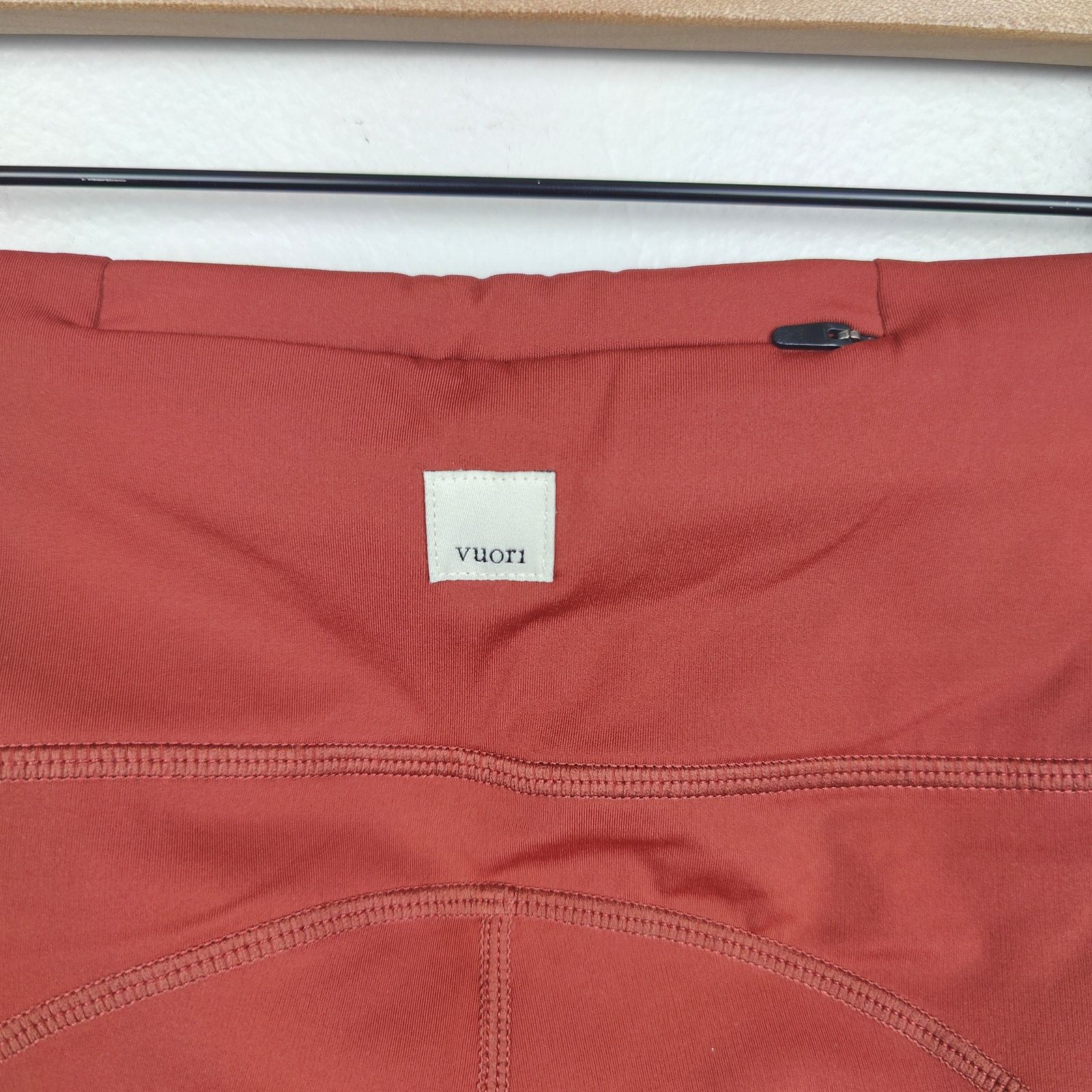 Vuori Vuori Studio Pocket Leggings Womens Small Deep Rust Red Size 28" / US 6 / IT 42 - 4 Thumbnail