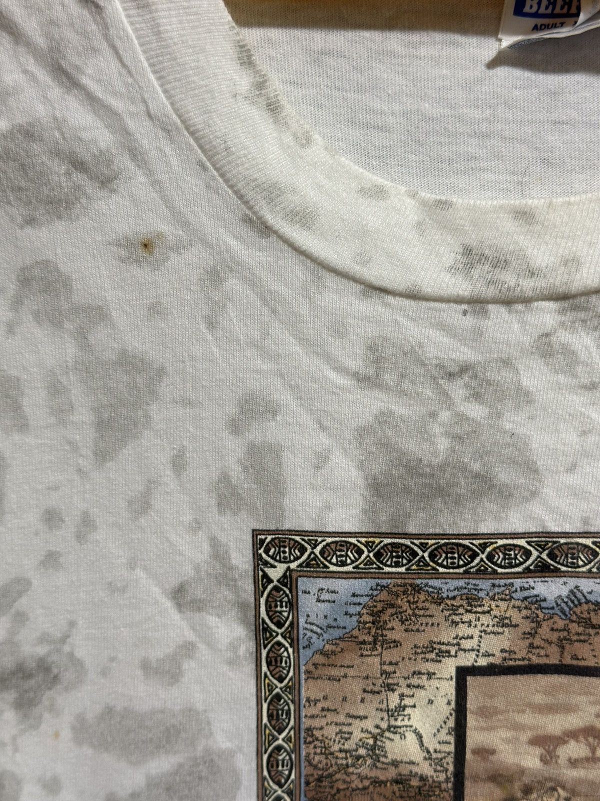 Habitat × Hanes × Vintage Vintage The Crystalline Waters Reflect A Spectrum Tee Size US XL / EU 56 / 4 - 4 Thumbnail
