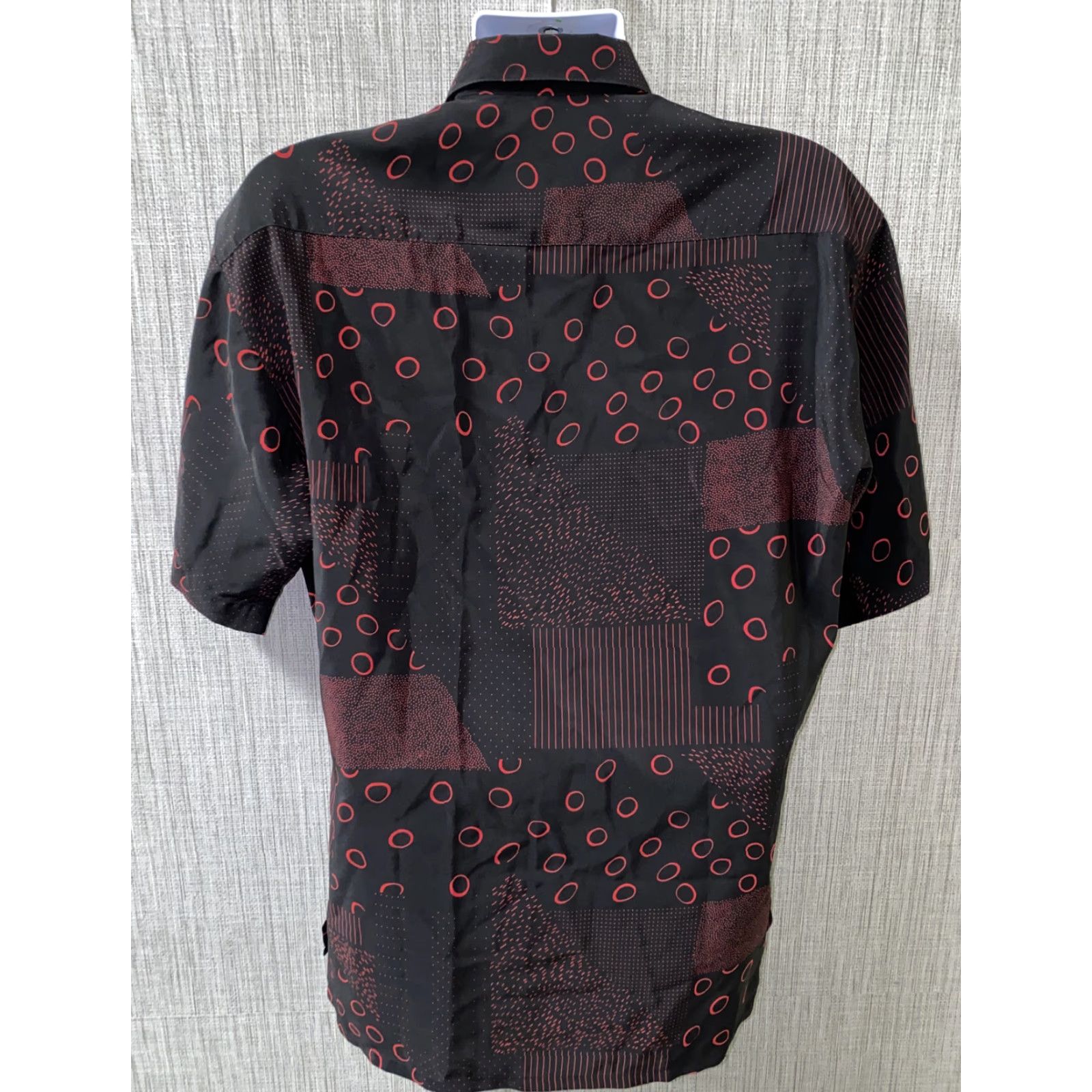 Vintage Leorossi Mens Black/Red Geometric Italian Made Short Sleeve Button Front Shirt M Size US M / EU 48-50 / 2 - 5 Thumbnail