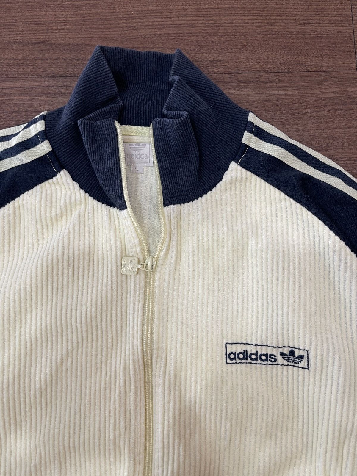 Adidas Very rare Vintage Adidas Seasonal Corduroy Track Jacket Size US L / EU 52-54 / 3 - 2 Thumbnail