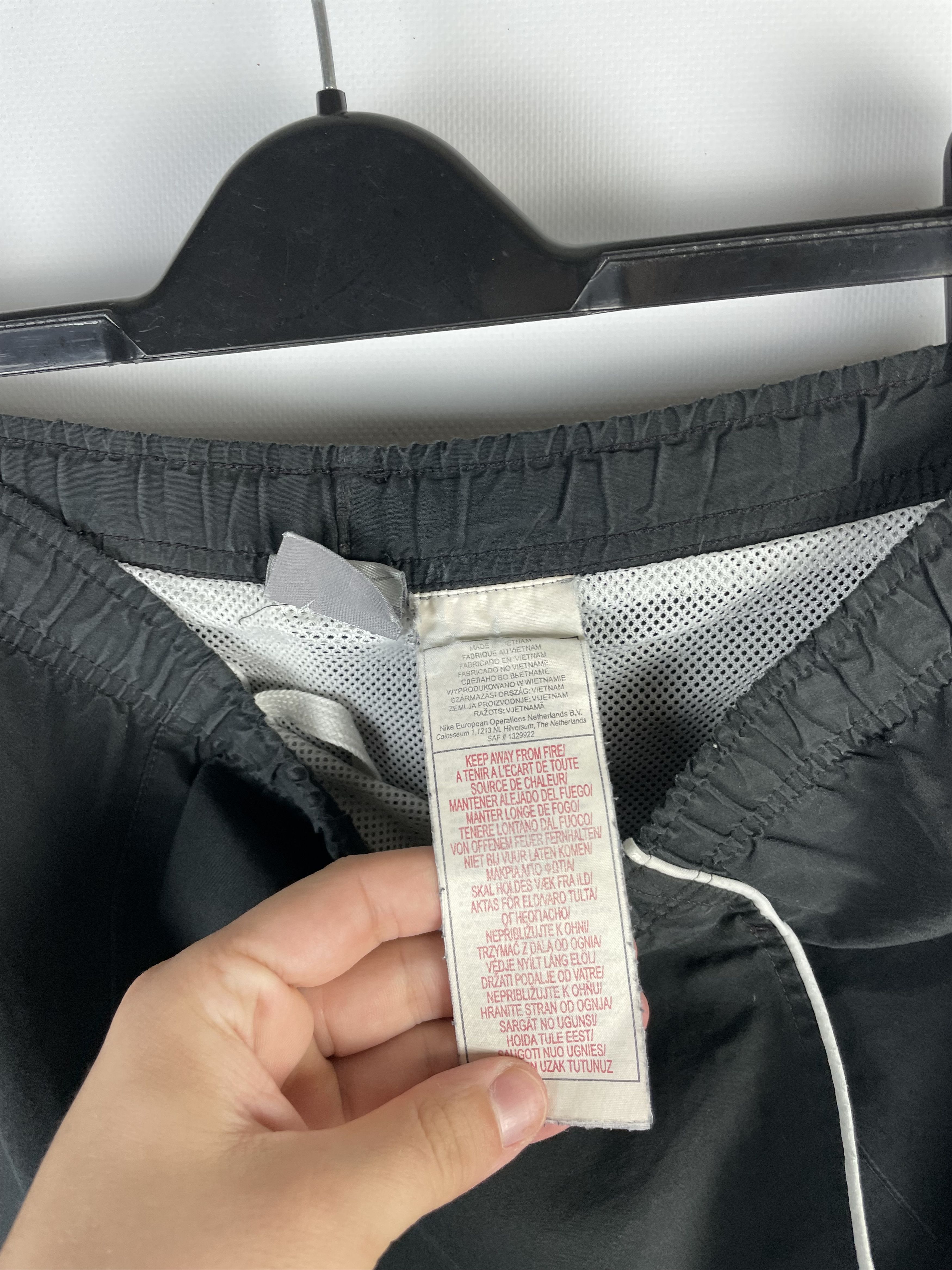 Nike Vintage Nike Shorts Y2k Size US 32 / EU 48 - 8 Thumbnail