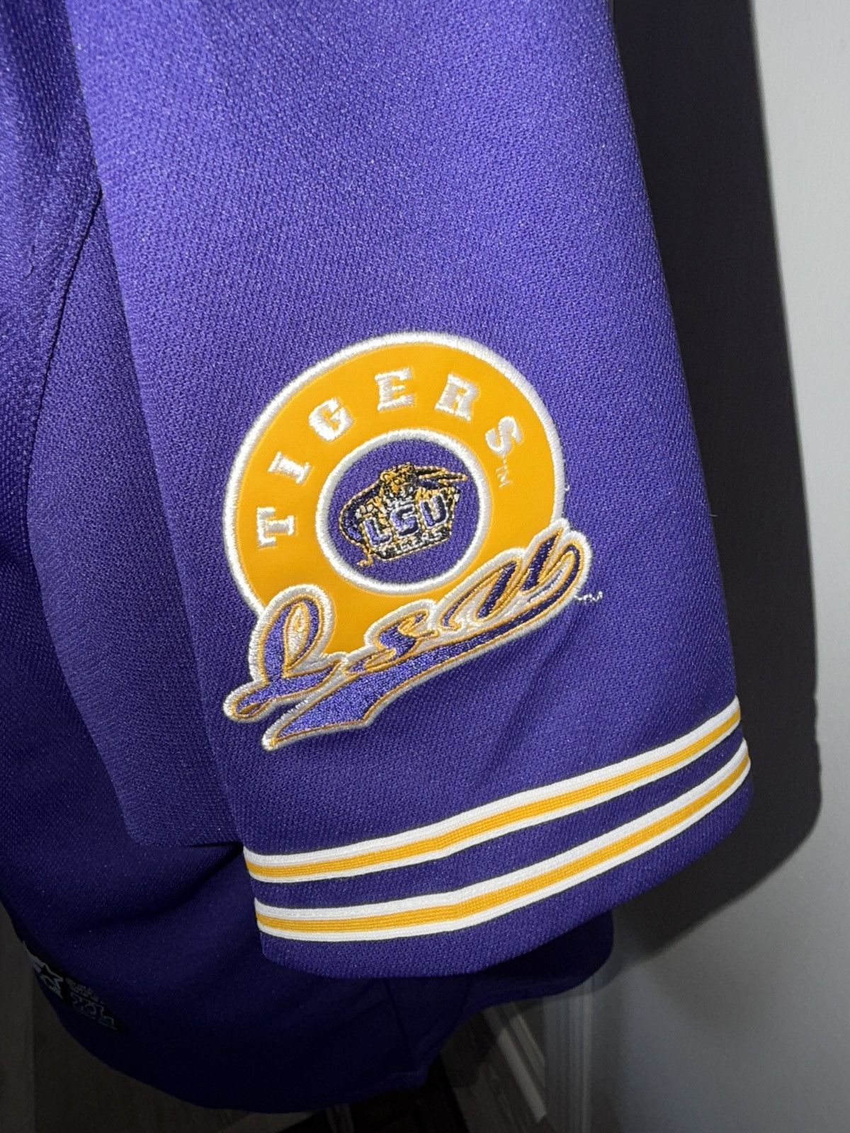 Starter LSU Tigers Team Starter Purple Men’s Baseball Jersey Size XL Size US XL / EU 56 / 4 - 8 Thumbnail