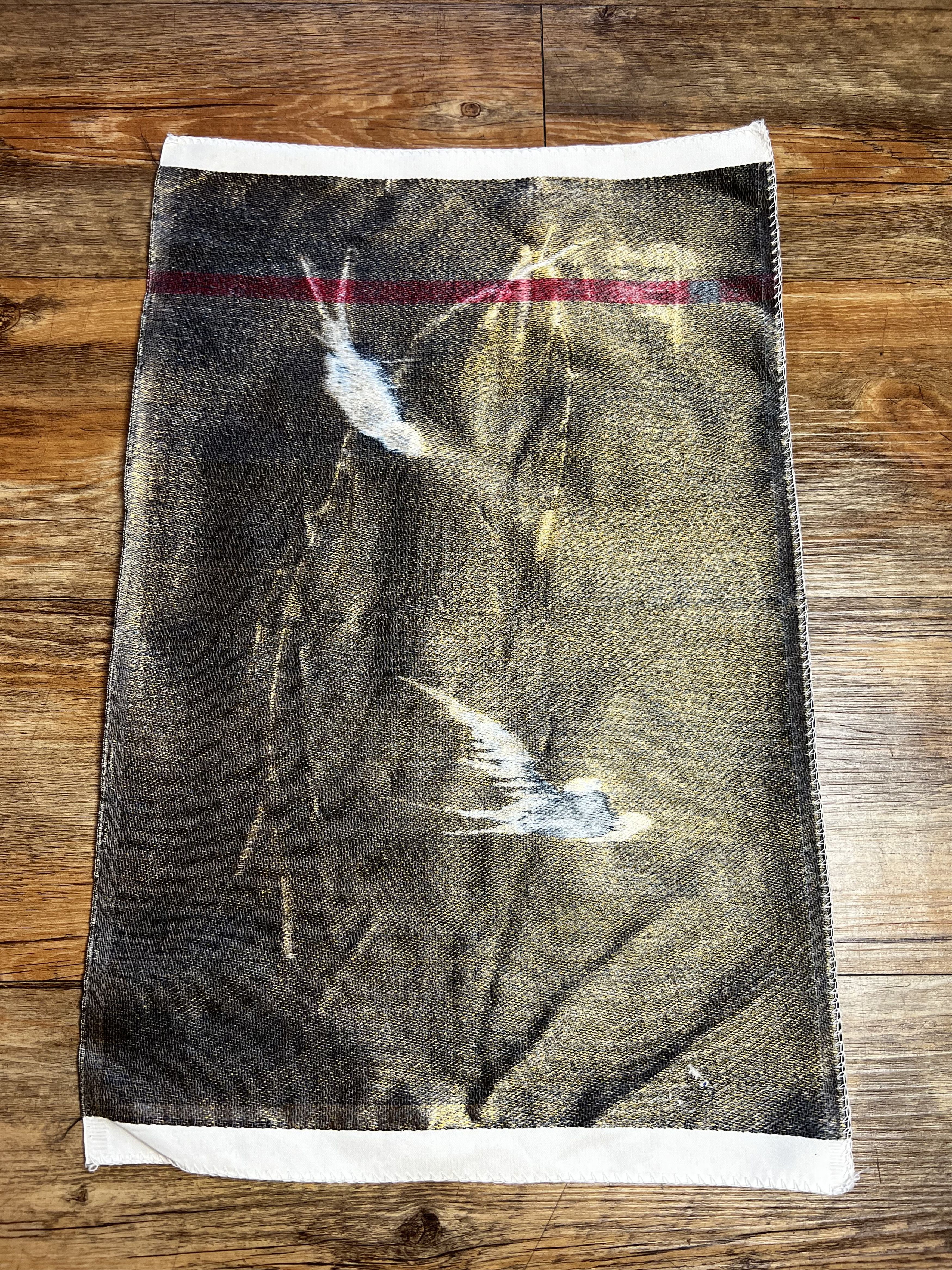 Vintage VNTG 1980's Silk Tapestry 'Swallows in Flight' by Hua Yan Size ONE SIZE - 7 Thumbnail