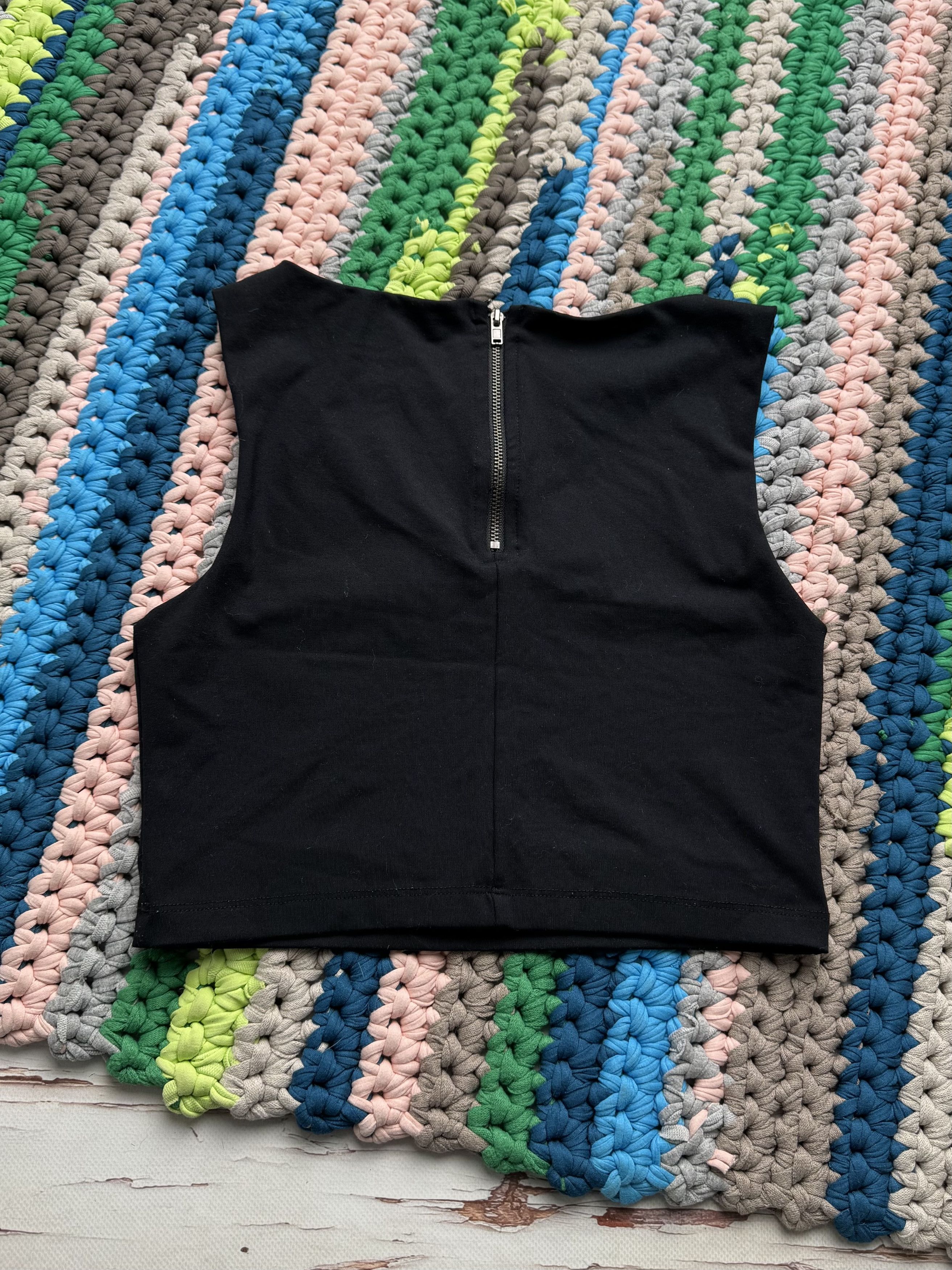 Bebe Vintage Bebe Crop Top Zip Back Minimalist Y2K Tank Top Size S / US 4 / IT 40 - 8 Thumbnail
