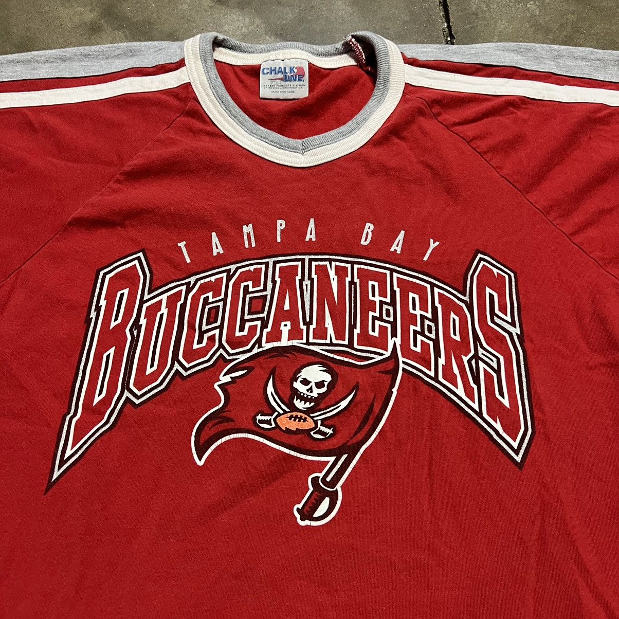 Chalk Line Vintage 90s Tampa Bay Buccaneers T shirt Ringer Striped NFL Size US S / EU 44-46 / 1 - 3 Thumbnail