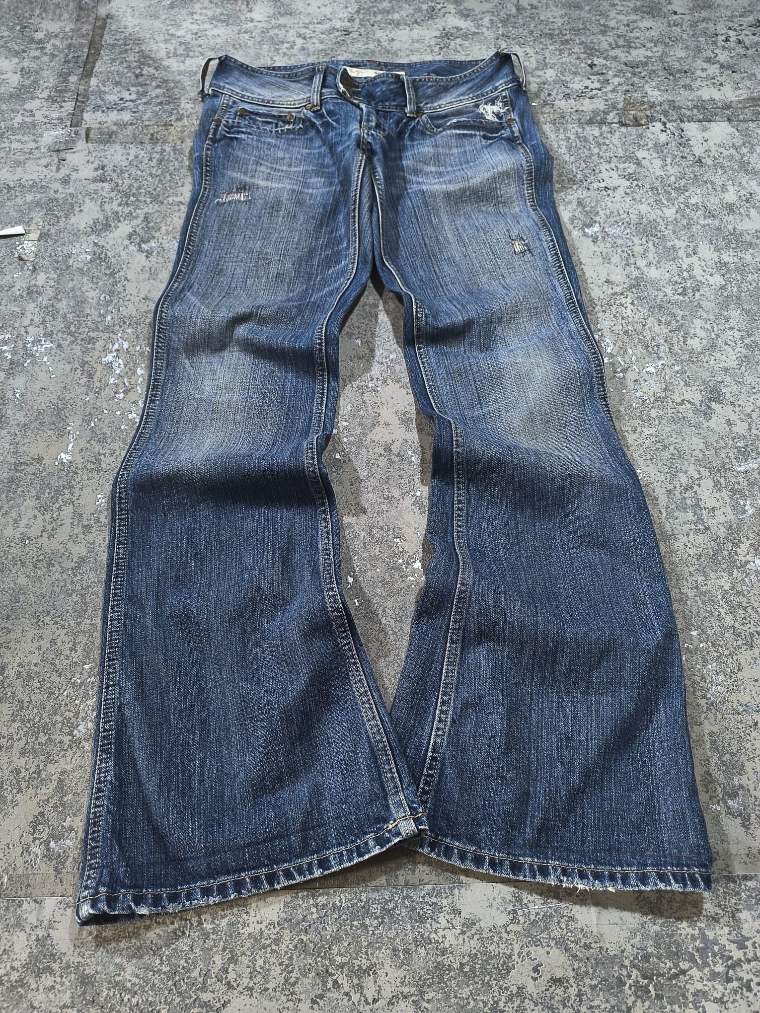 If Six Was Nine grunge distressed lowrise flare jeans Size 32" / US 10 / IT 46 - 2 Thumbnail