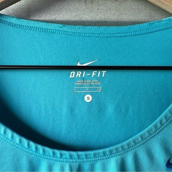 Nike Nike Women's Aqua Short Sleeve Tee Sz Small S Size S / US 4 / IT 40 - 2 Thumbnail