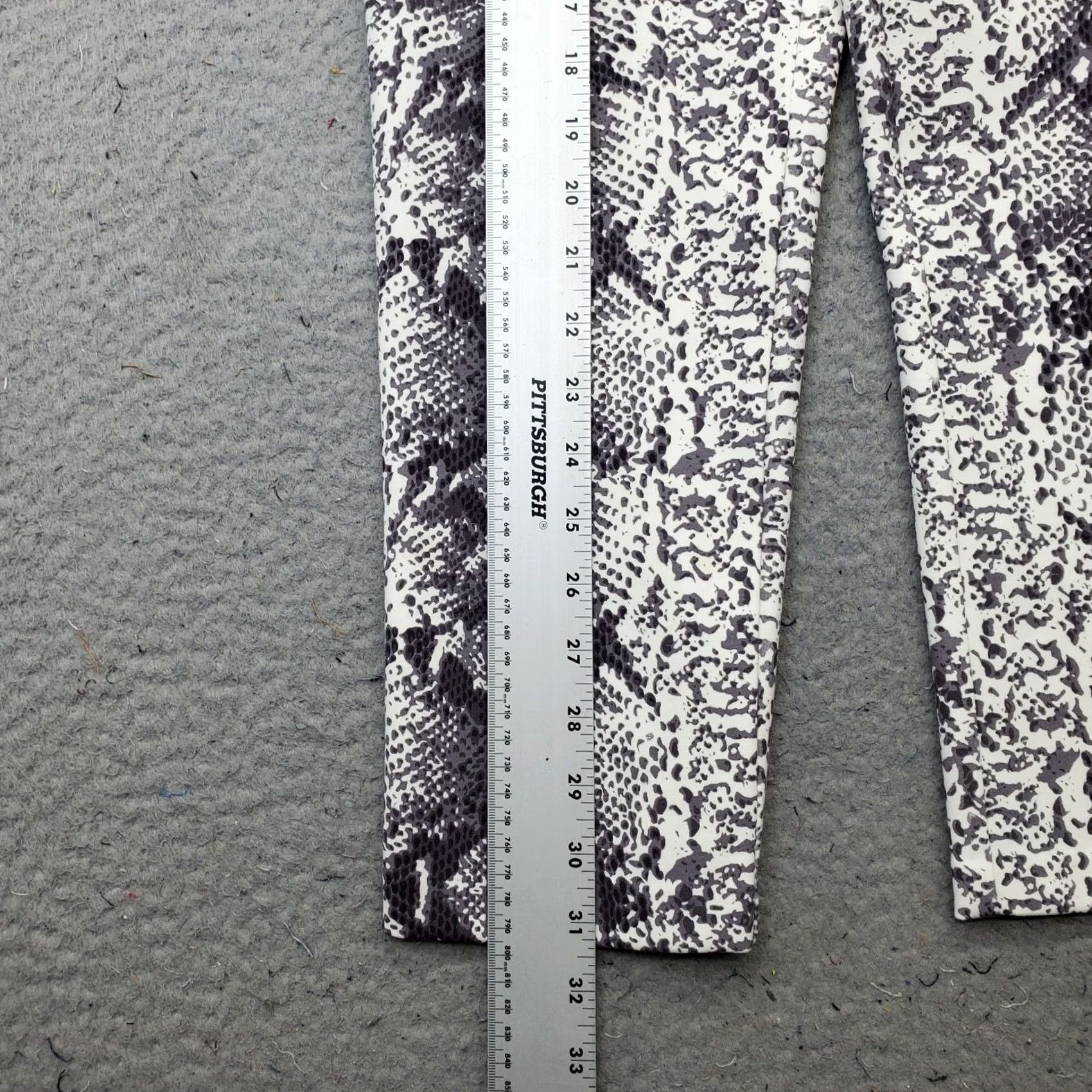Insight Insight Pants Women 6 Multi Snake Print Regular Fit Flat Front High Waisted Size 28" / US 6 / IT 42 - 3 Thumbnail