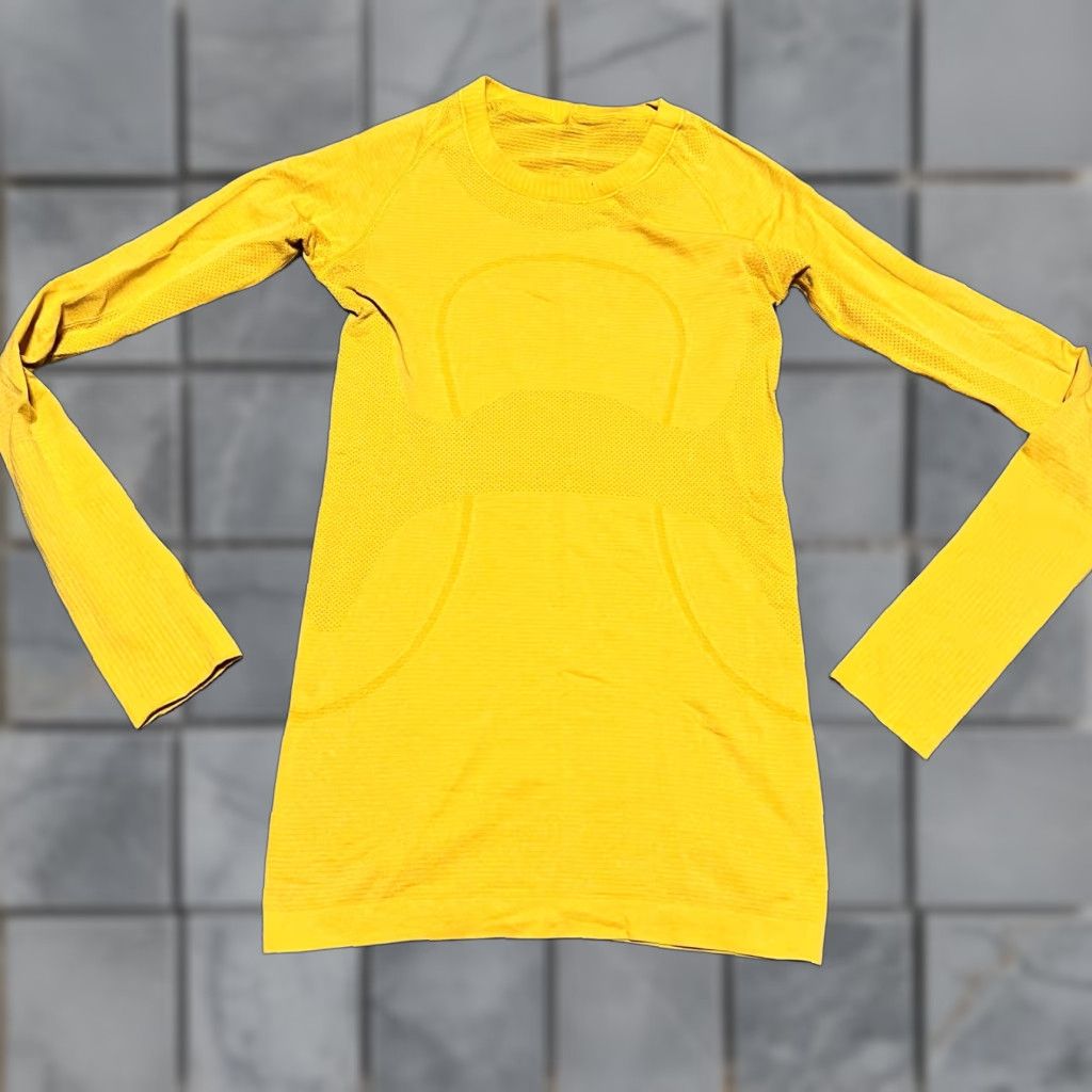 Lululemon Lululemon Shirt Womens 4 Swiftly Long Sleeve Yellow Running Regular Womens Size 4 Yellow Shirt Size S / US 4 / IT 40 - 1 Thumbnail