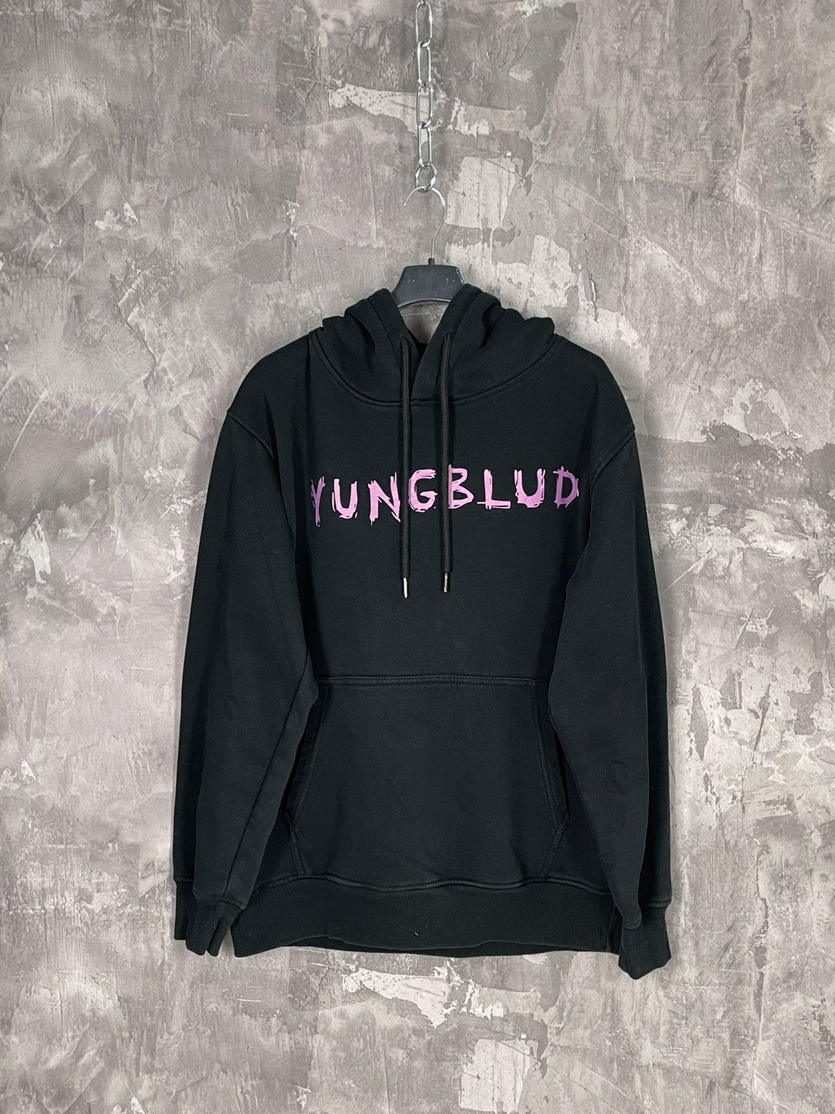 Rap Tees × Vintage Yungblud Big Logo Black Street Graphic Hype Hoodie Size US M / EU 48-50 / 2 - 1 Thumbnail