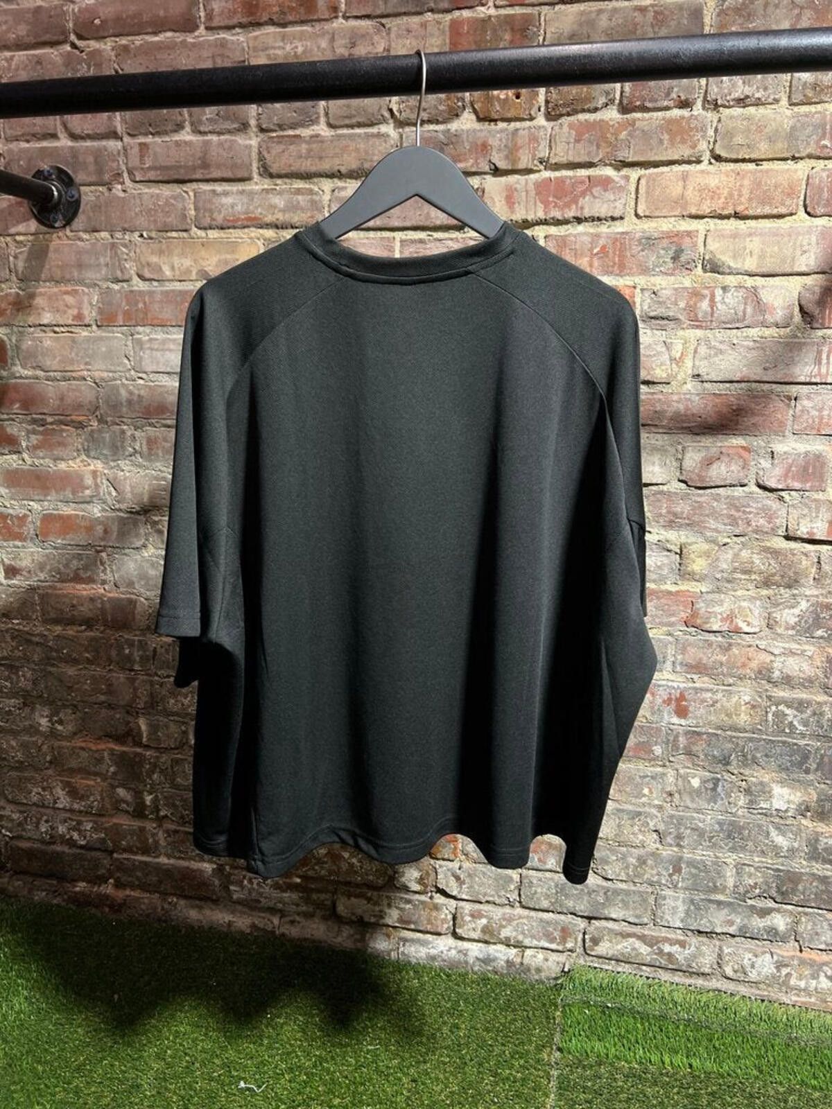 The GV Gallery GV Gallery Gosha Sport Pop UP Tee Black Sz, M Size ONE SIZE - 2 Thumbnail