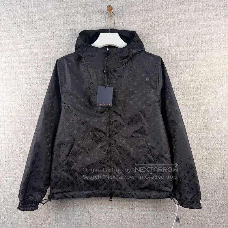 Louis Vuitton Louis Vuitton FW24 Logo Printed Reversible Hooded Long Sle Size US S / EU 44-46 / 1 - 1 Thumbnail